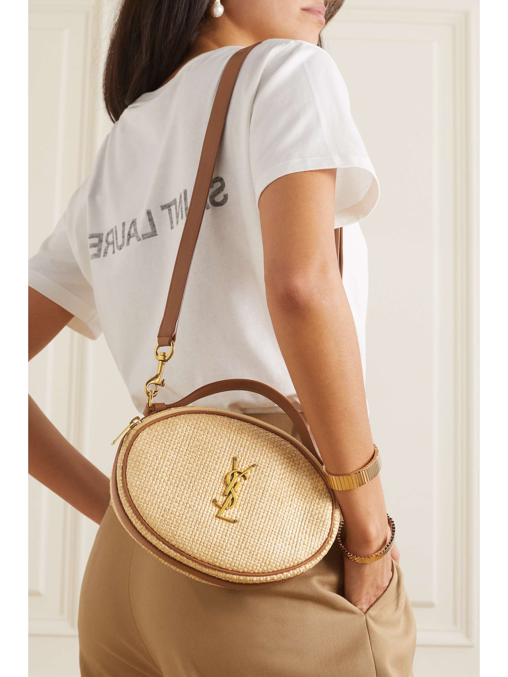 Round Embellished Shoulder Bag Round Embellished Shoulder Bag