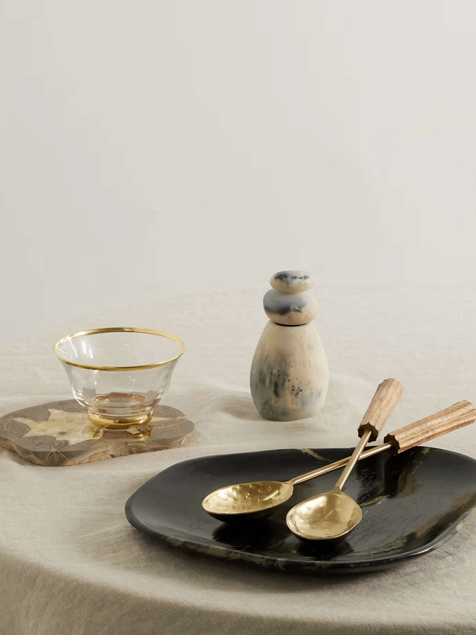 SOHO HOME Balfern 硅化木料大号托盘