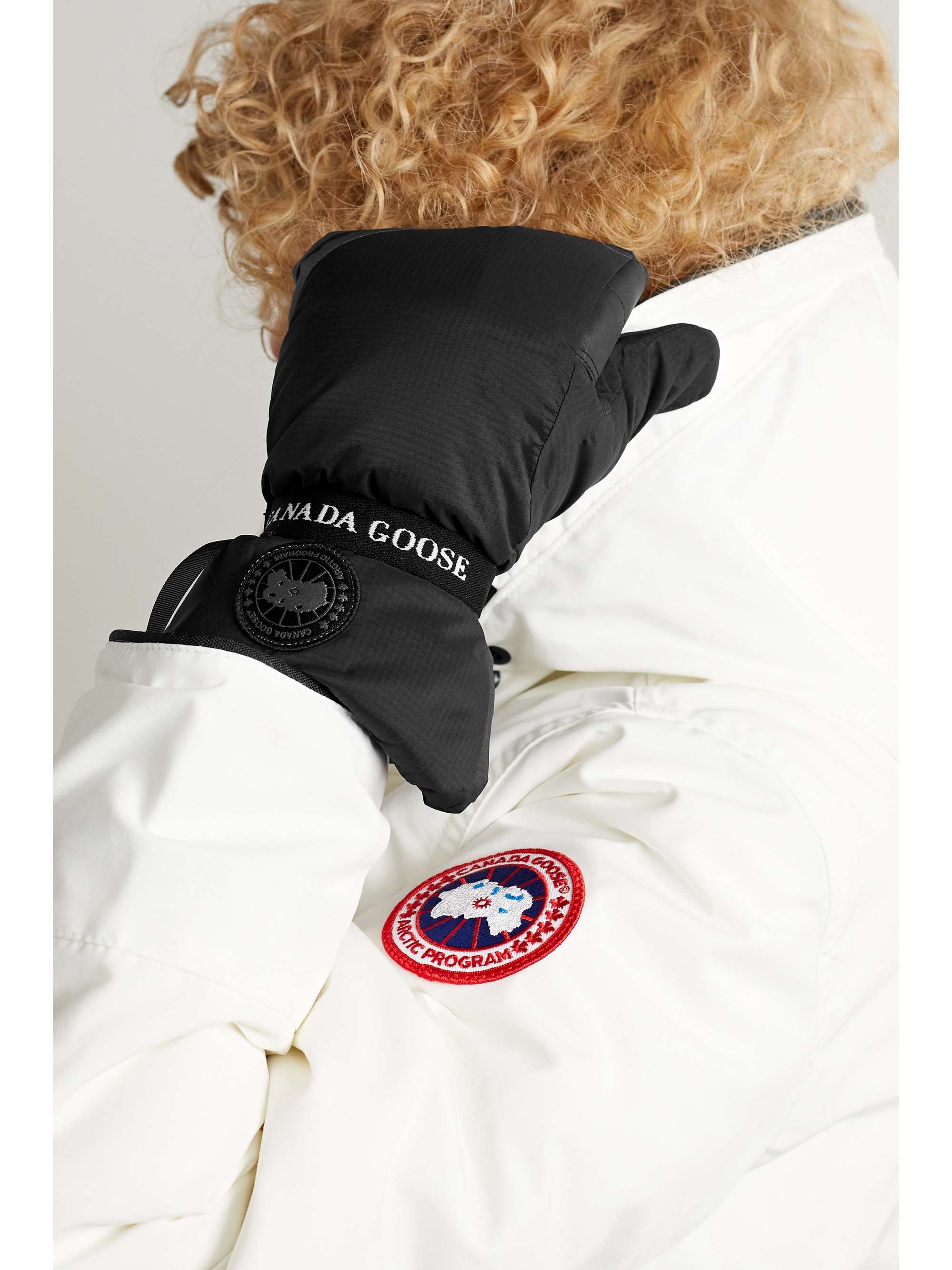 CANADA GOOSE Hybridge rubbertrimmed quilted shell down mittens NETA