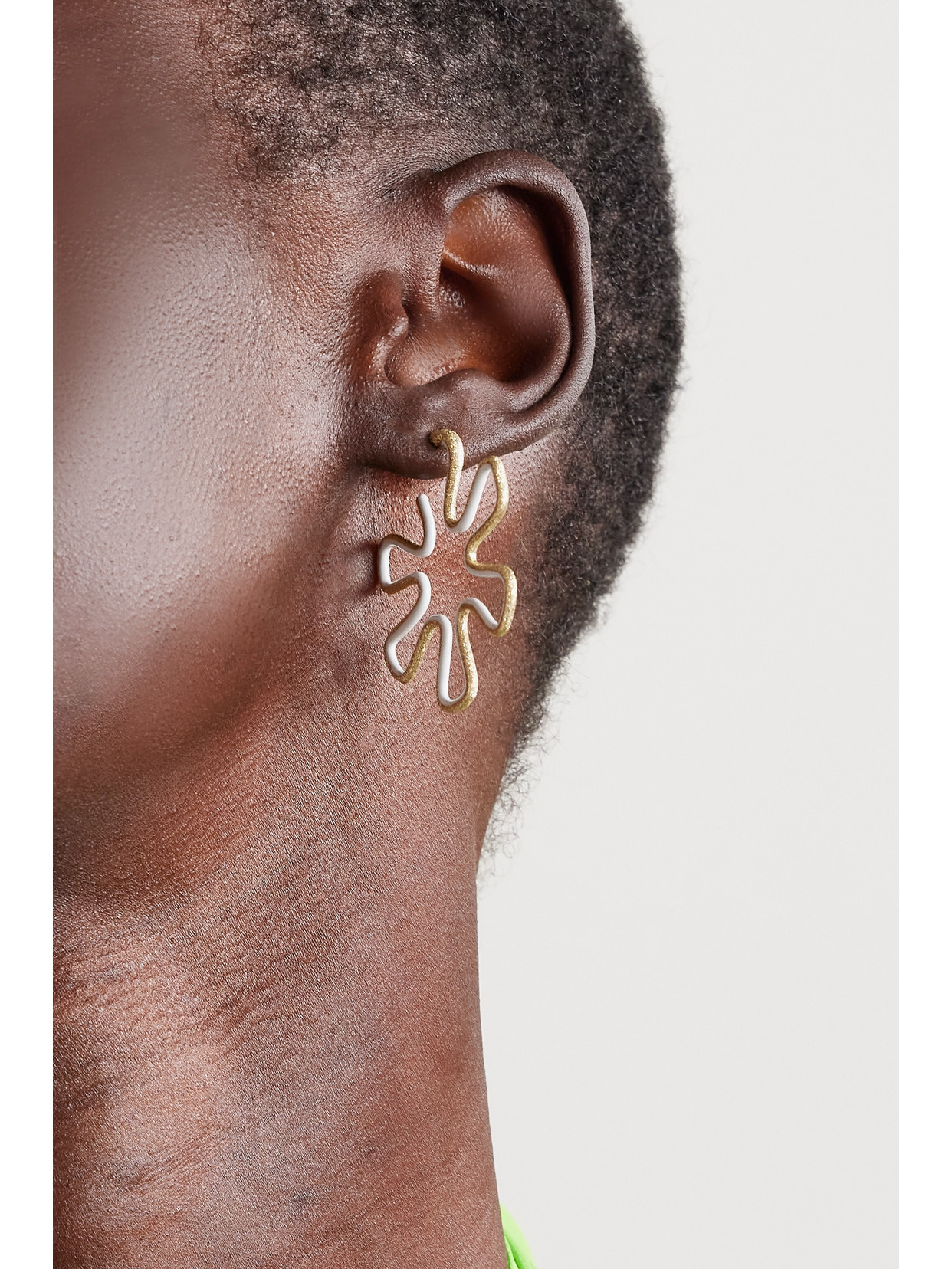 Bea Bongiasca Margherita 9-karat Gold And Enamel Earrings In Gold