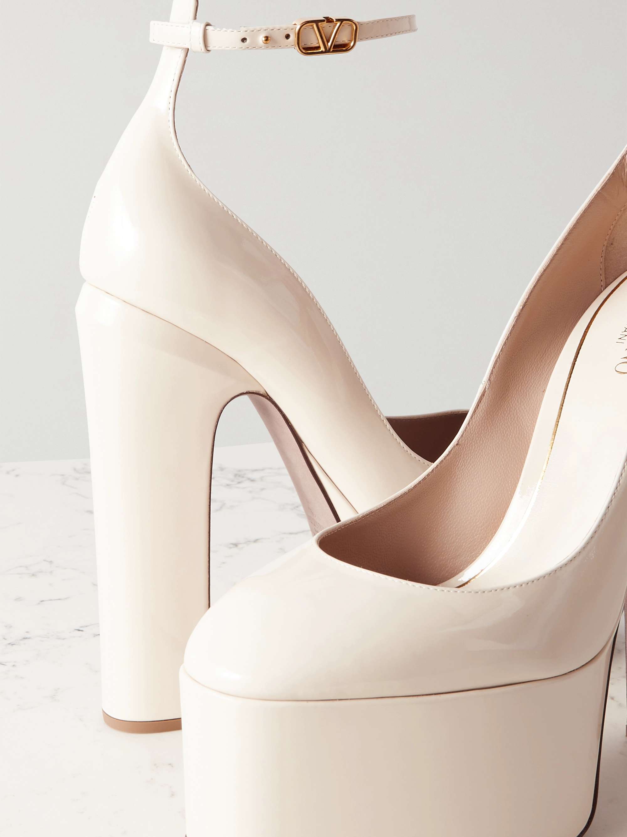 VALENTINO GARAVANI Valentino Garavani Tan-go 155 patent-leather platform pumps