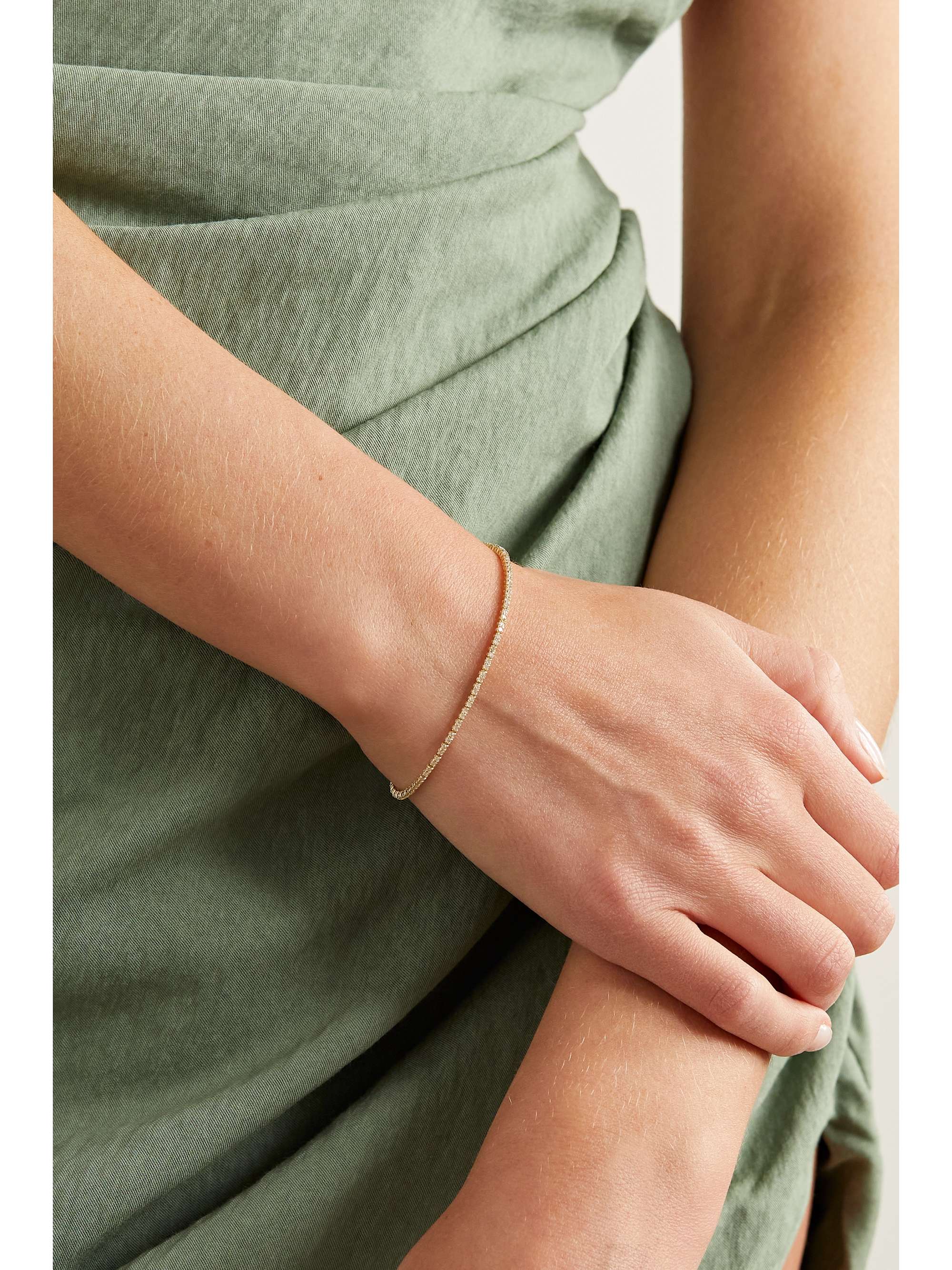 STONE AND STRAND Only the Finest 10karat gold diamond tennis bracelet