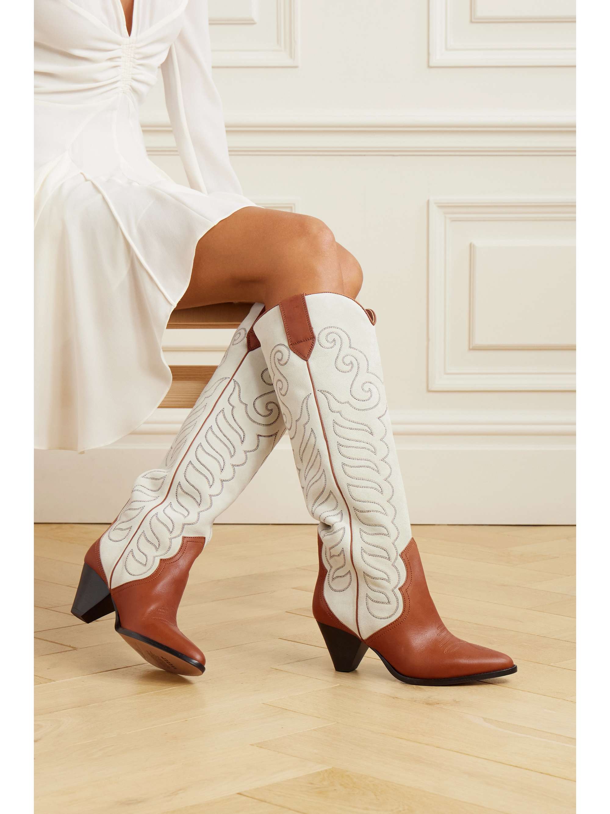 ISABEL MARANT Liela embroidered cowboy boots |