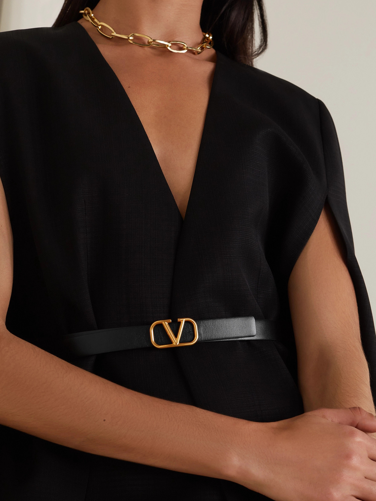 Valentino Garavani Vlogo Signature Reversible Shiny Calfskin Belt - 20mm / 1.2 In. Woman Black/deep In Black