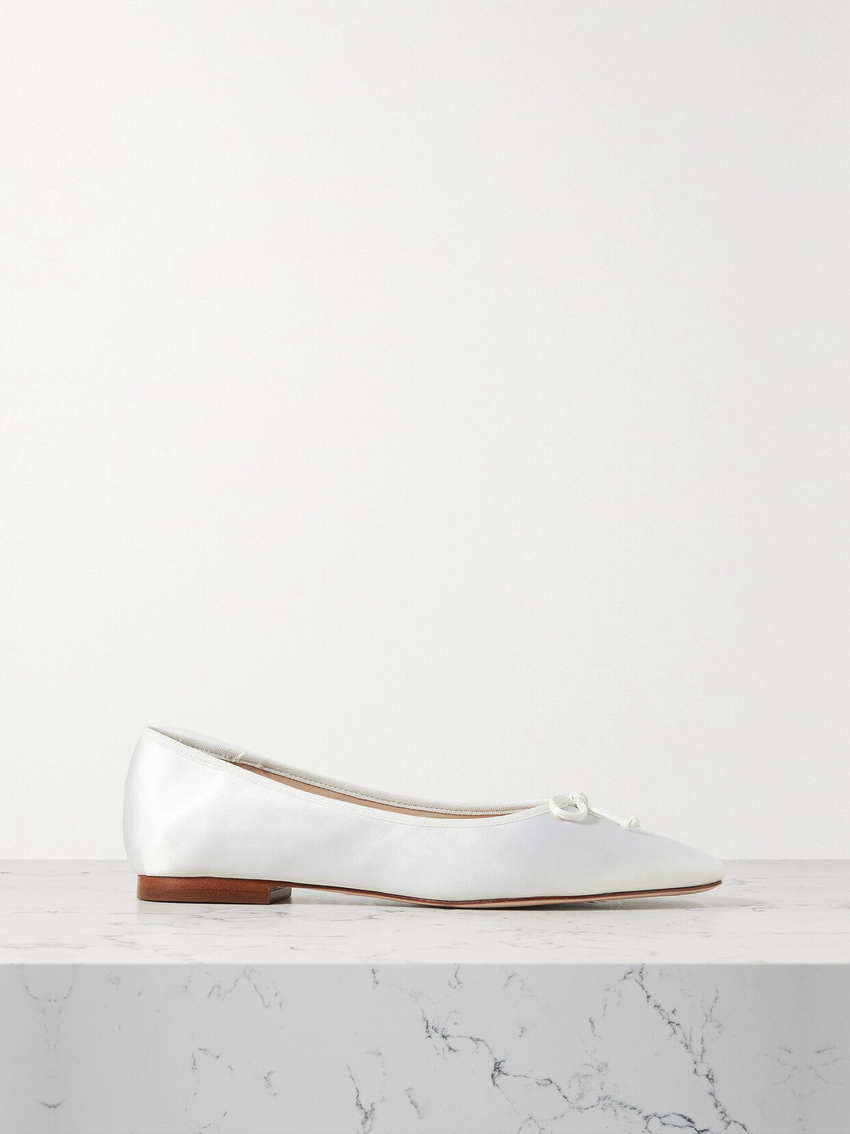 Porte & Paire - Bow-embellished Satin Ballet Flats - White