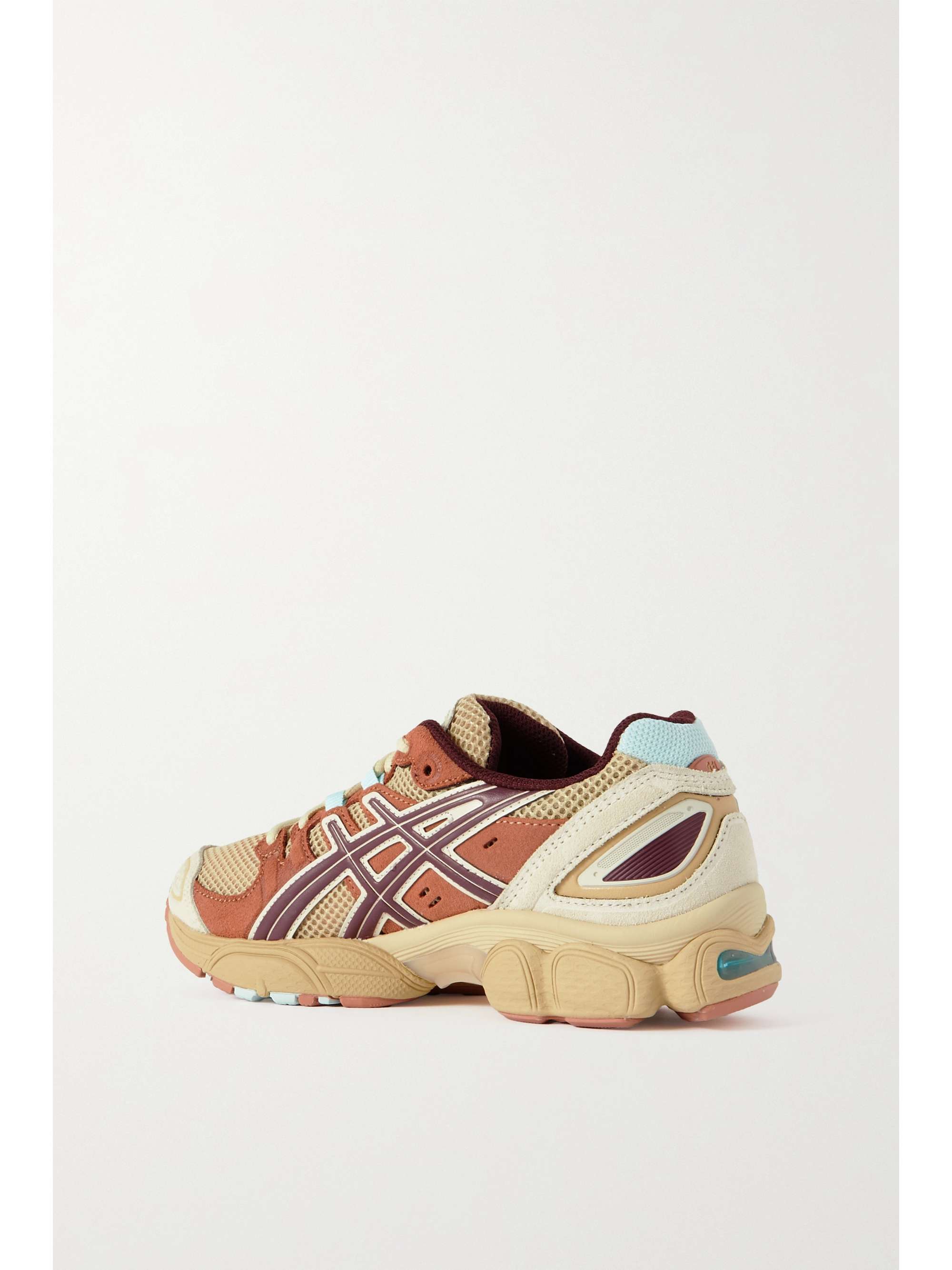 ASICS 