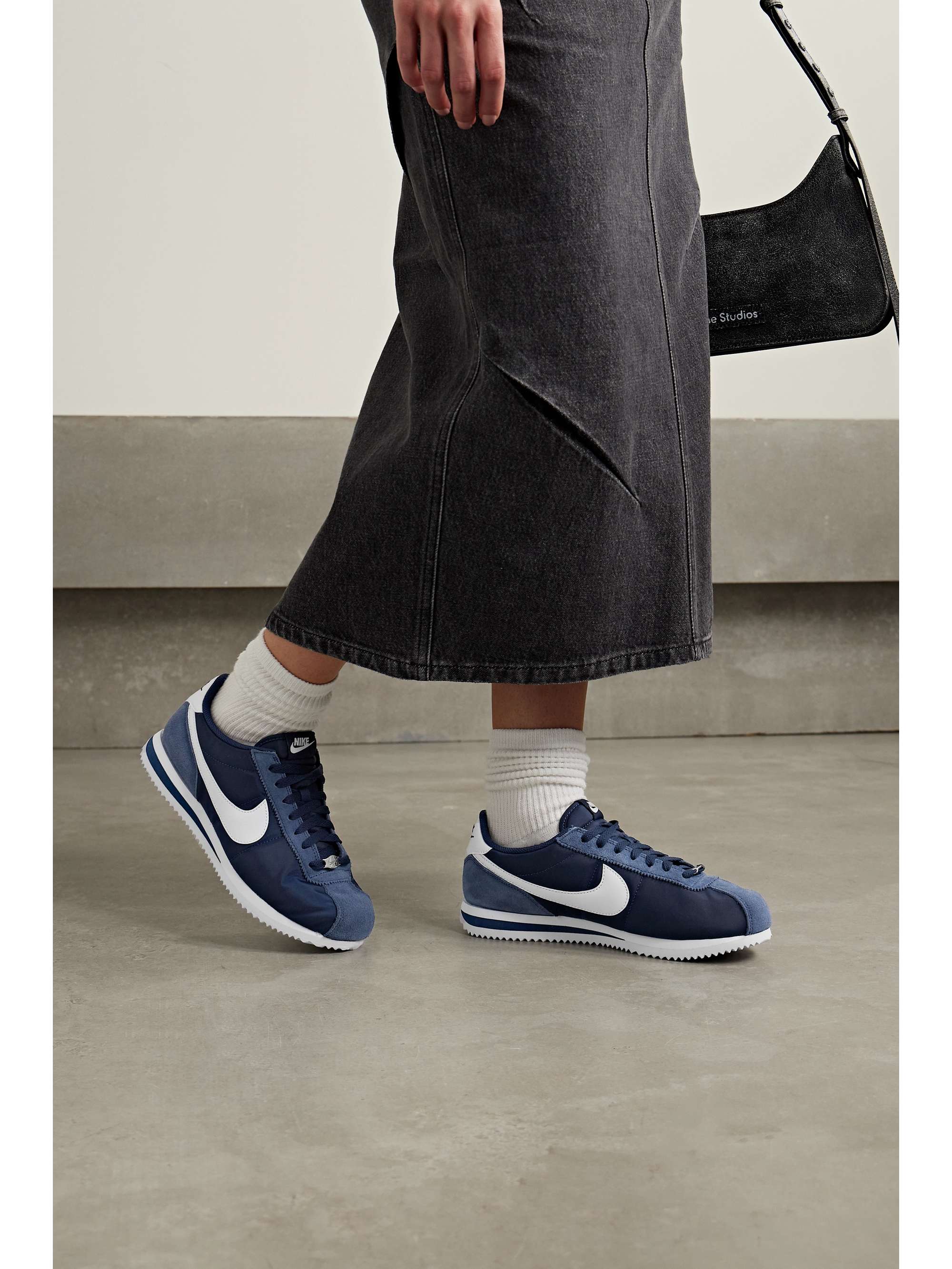 nike cortez suede beige