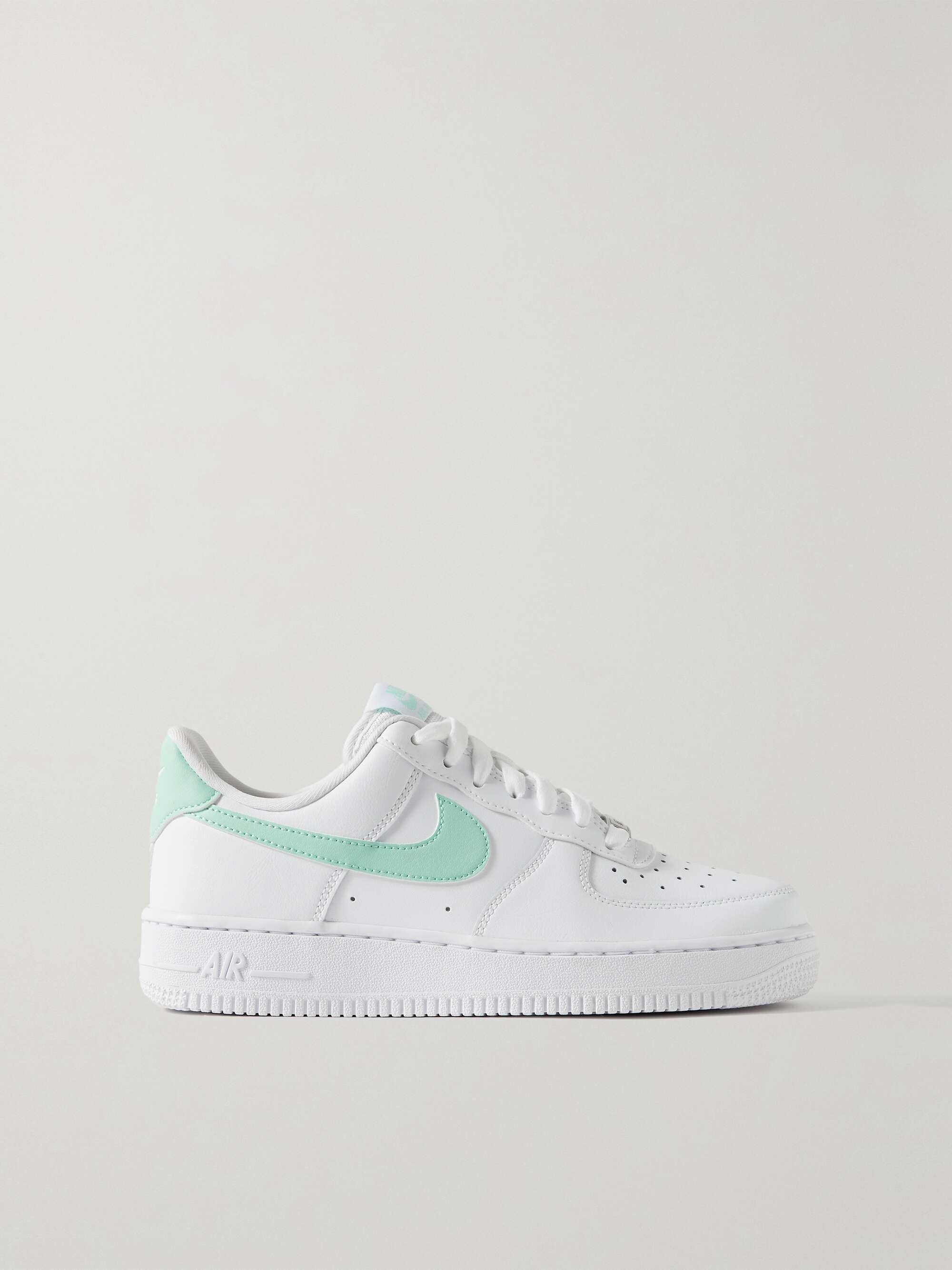 Nike Air Force 1 '07 sneakers in white and green