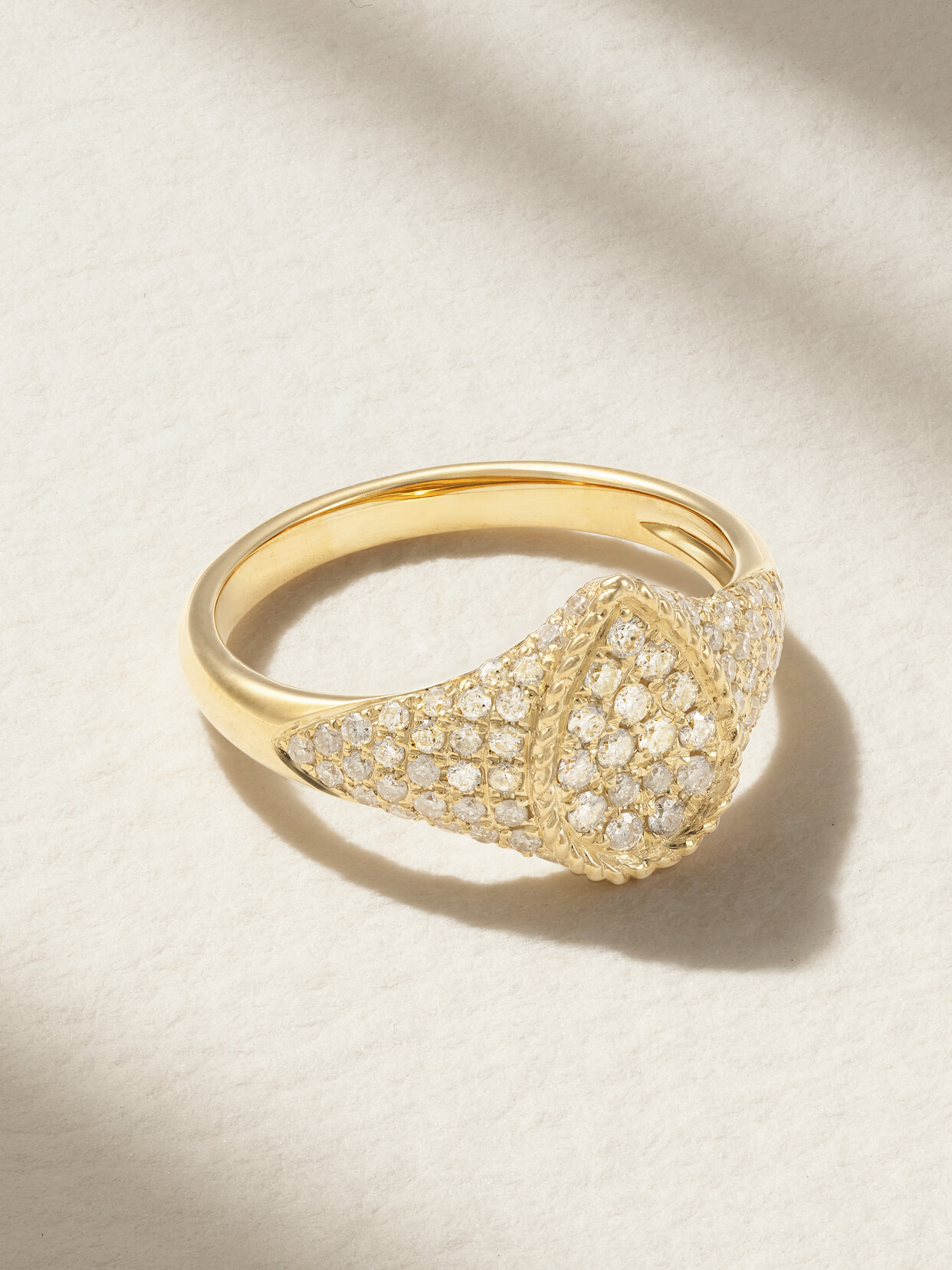 Yvonne Léon 9-karat Gold Diamond Signet Ring