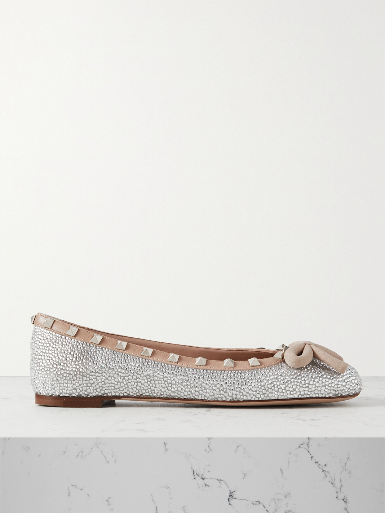 Valentino Garavani Rockstud Embellished Leather Ballet Flats In Neutrals