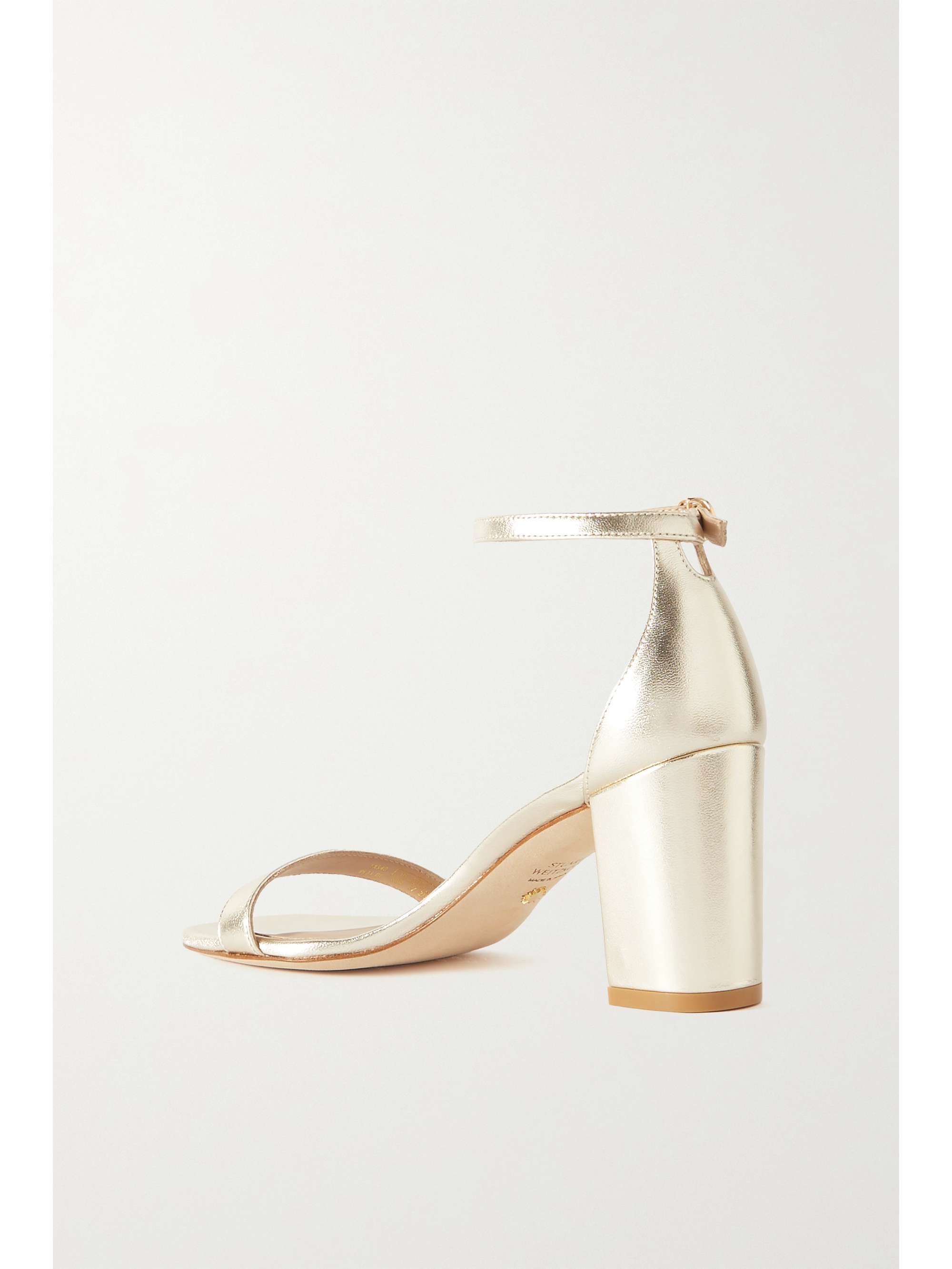 STUART WEITZMAN 