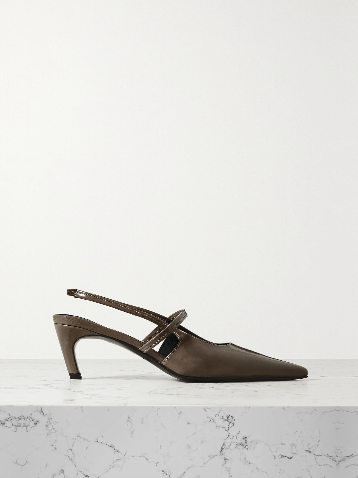 TOTEME - + Net Sustain The Sharp Crinkled Patent-leather Slingback Pumps - Brown