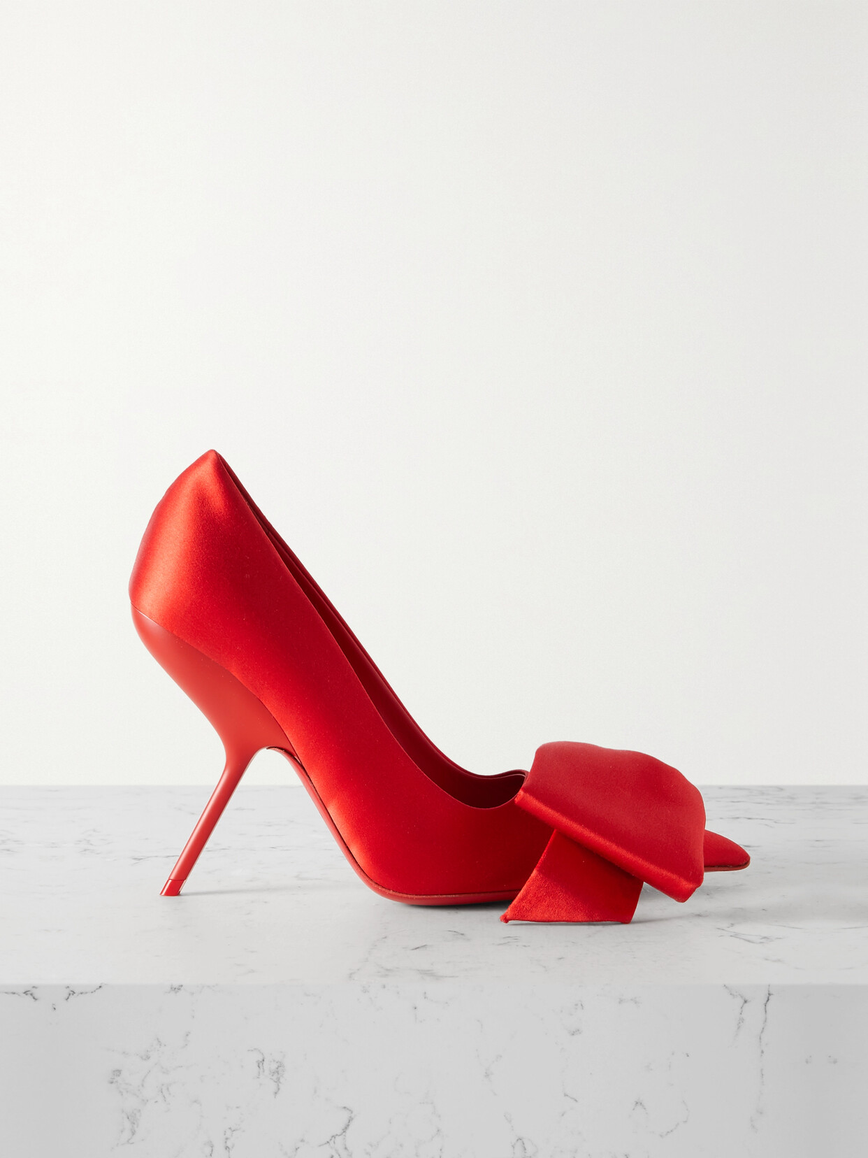 Ferragamo Erica X5 Bow-detailed Satin Pumps In Red