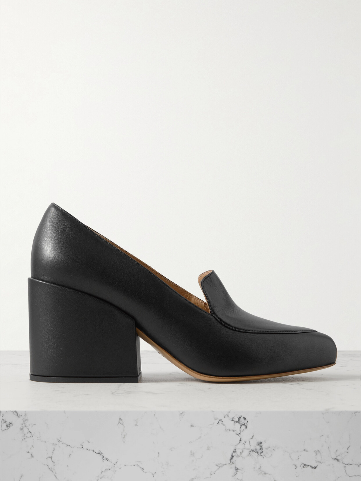 Shop Gabriela Hearst Adrian Leather Pumps In Black