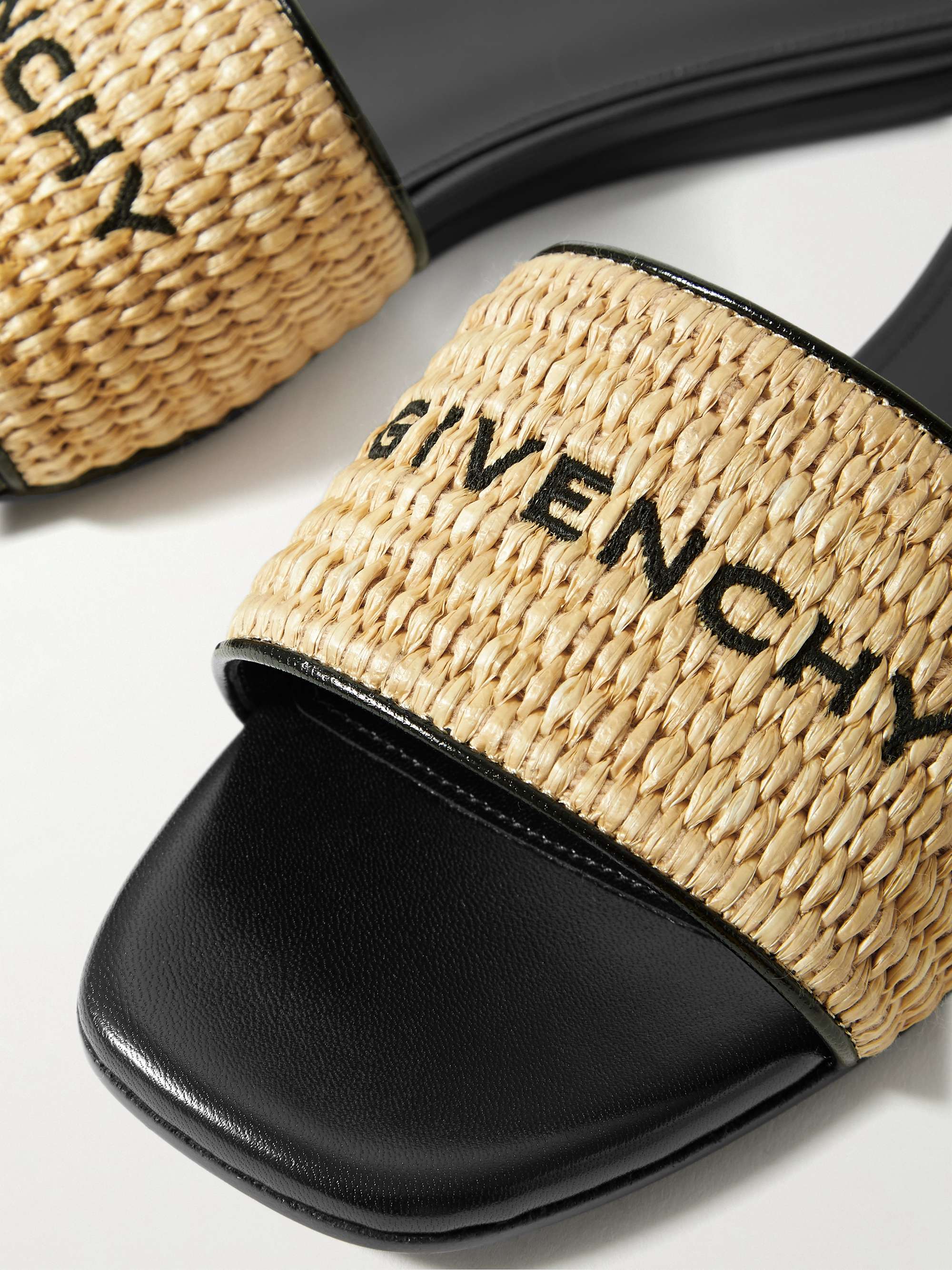GIVENCHY 