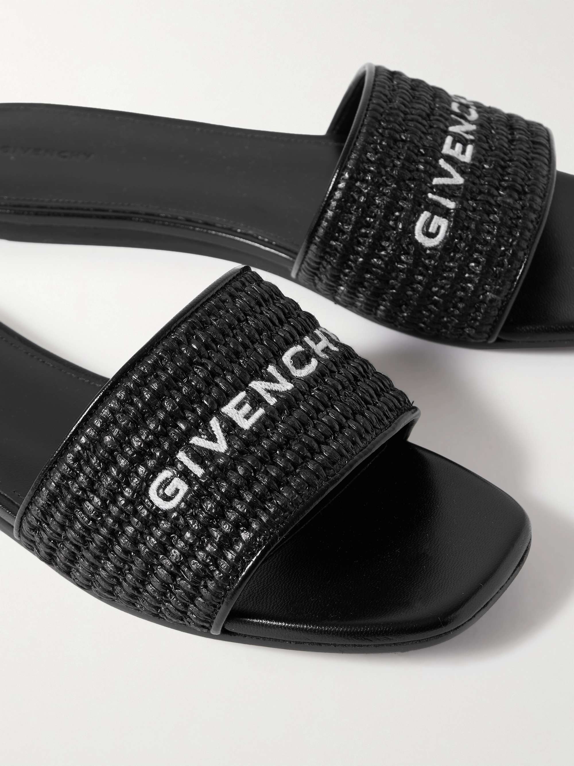 GIVENCHY 