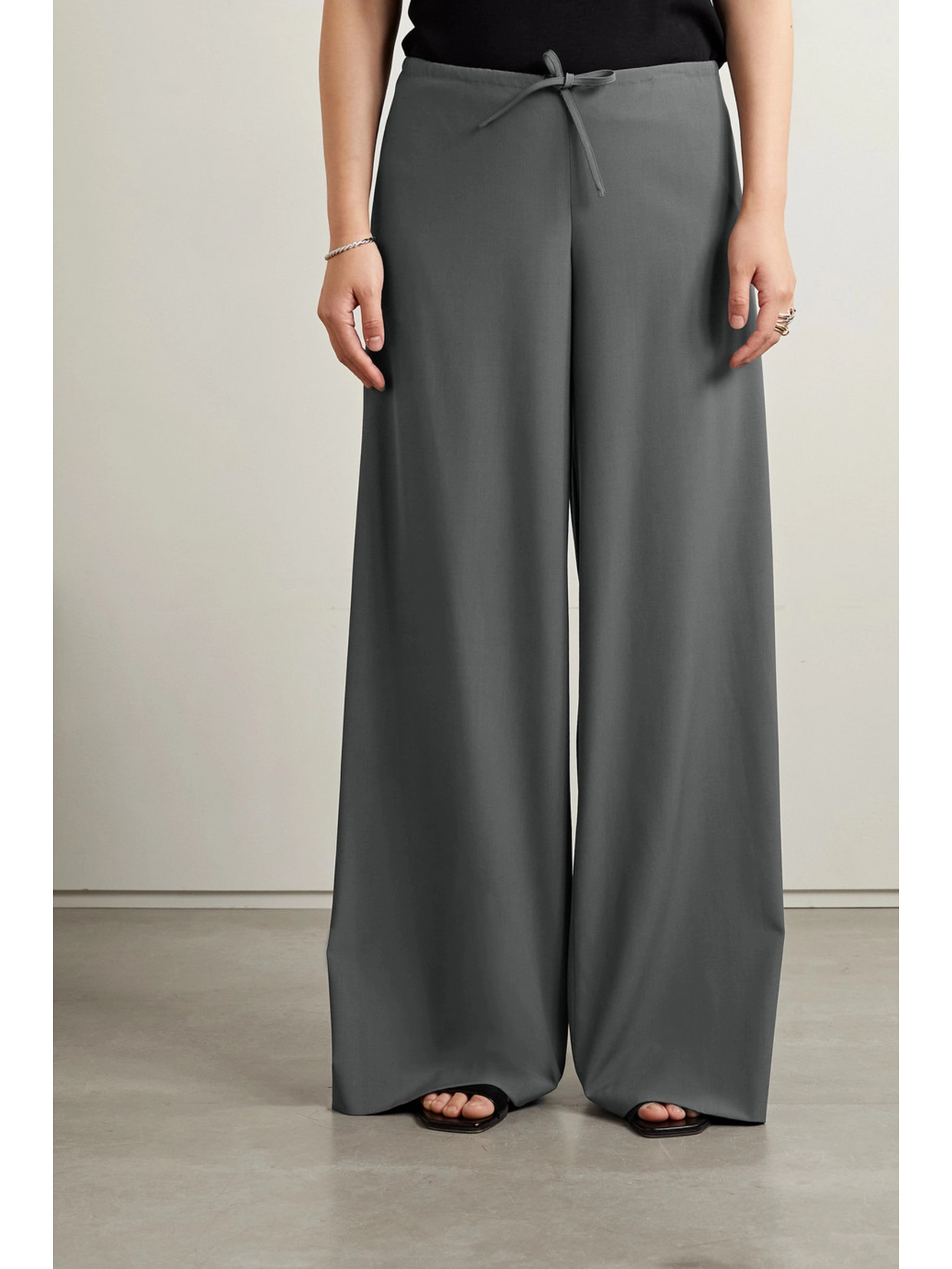 Shop The Row Barrie Wide-leg Wool-crepe Pants In Gray