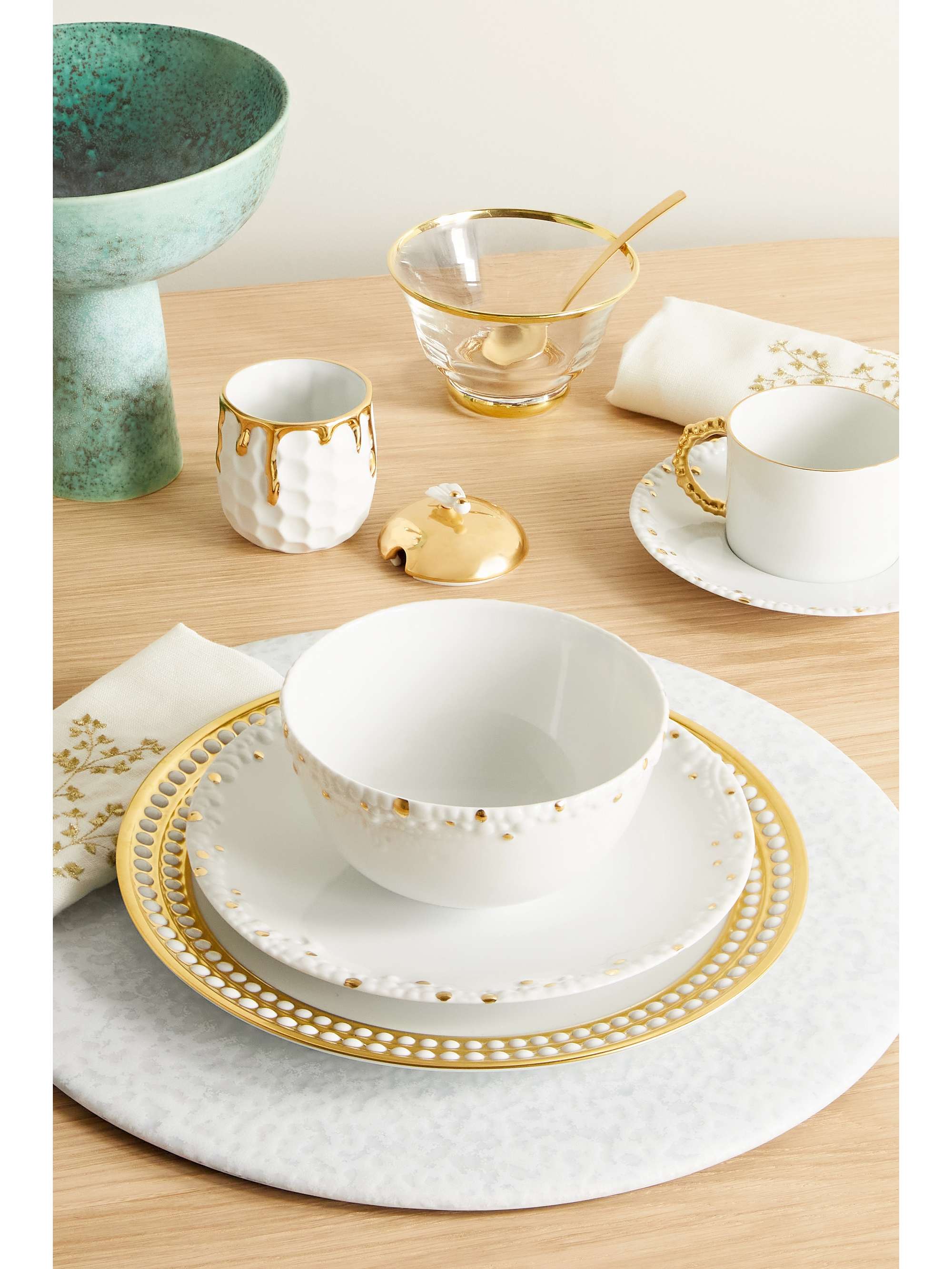 L'OBJET Terra 37cm porcelain charger plate