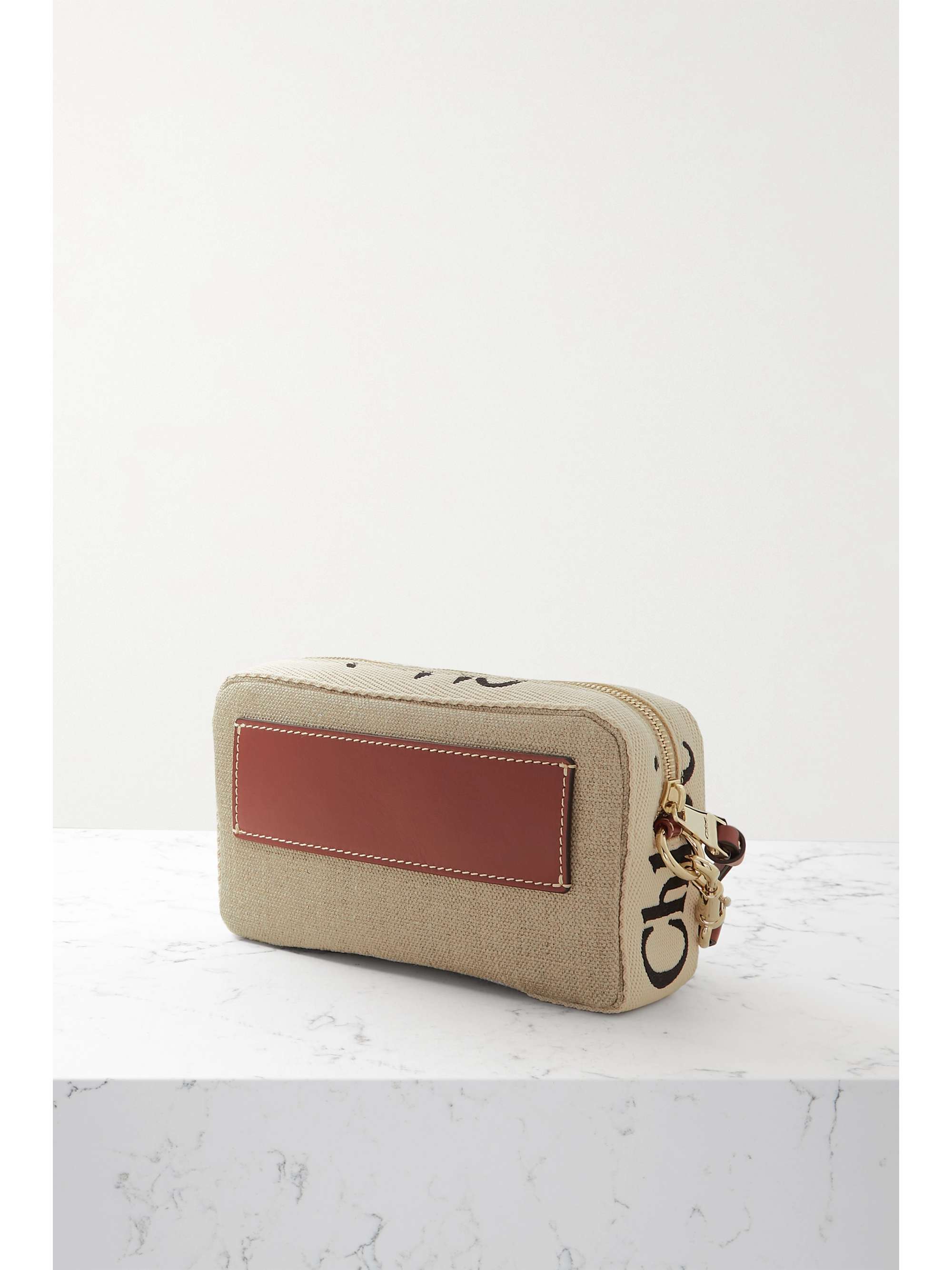 CHLOÉ 