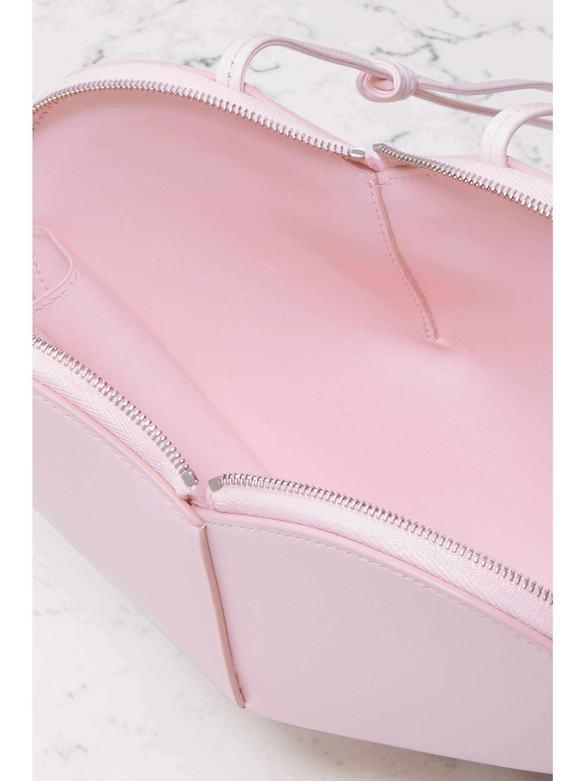 ALAÏA Le Coeur heart-shaped leather shoulder bag