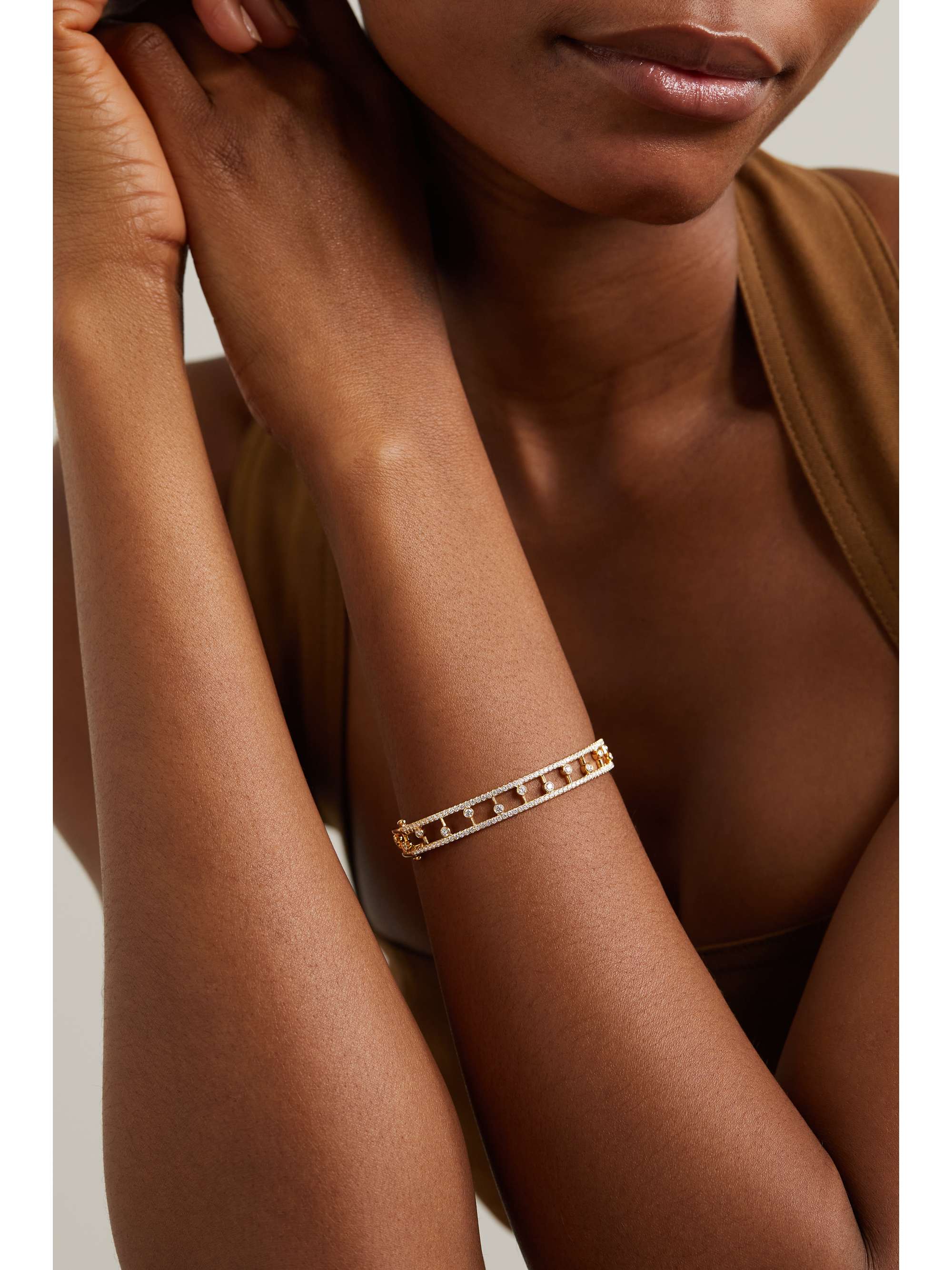 DE BEERS JEWELLERS Dewdrop 18 karat gold diamond bangle NET A PORTER