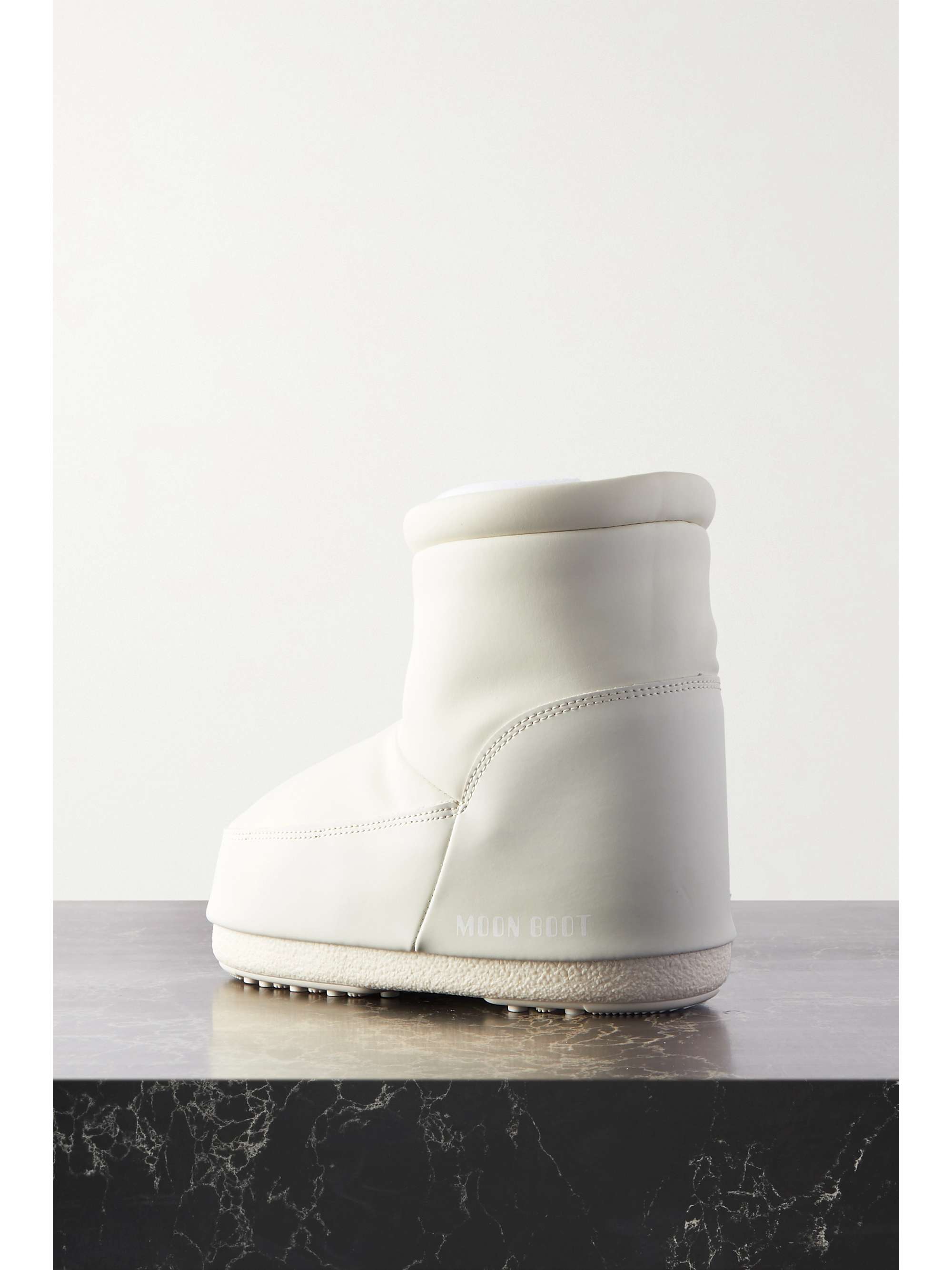 Moon Boot Kids – the iconic shoes online at Mytheresa