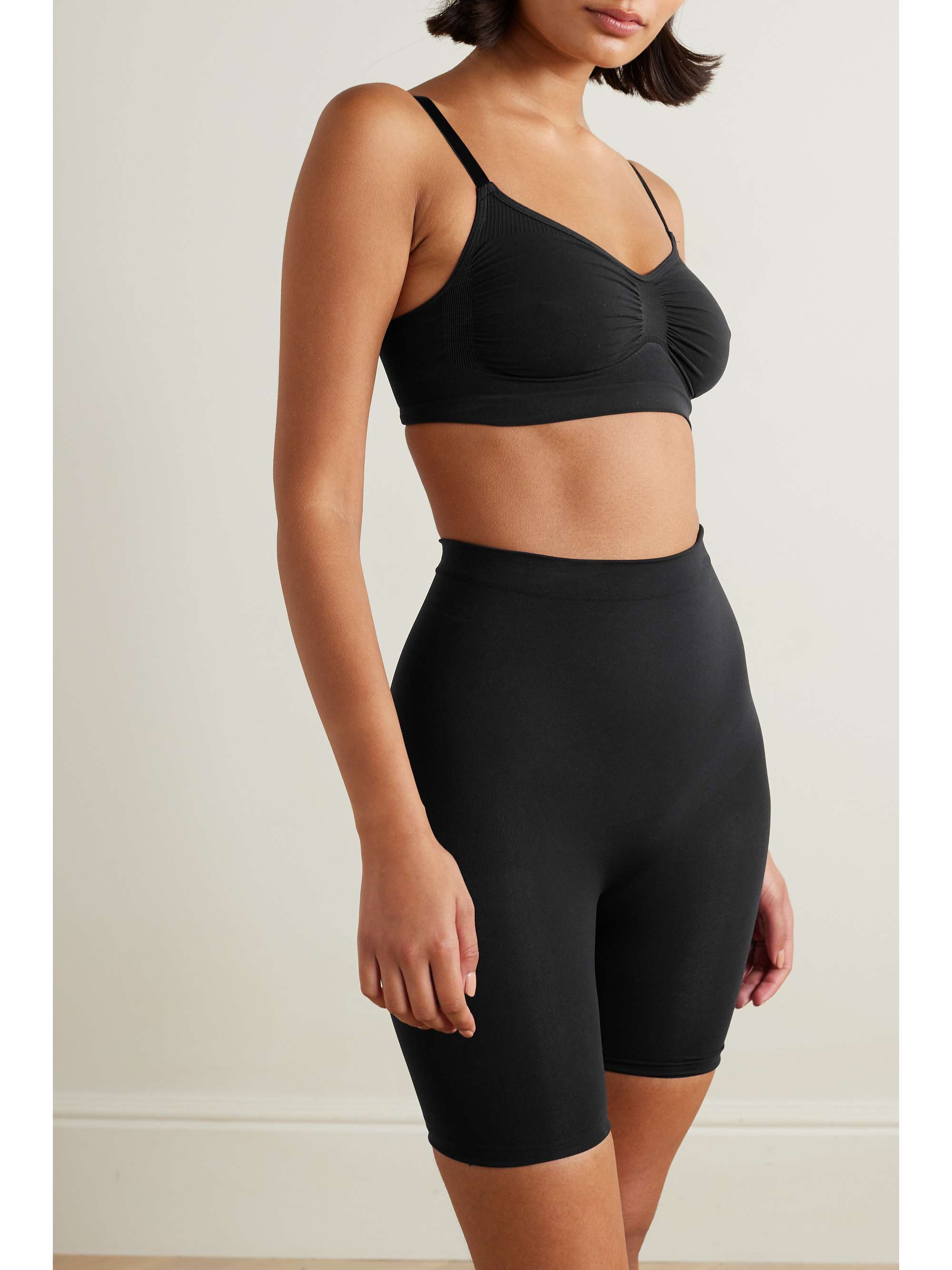 HIGH-WAIST BIKER SHORT - ONYX