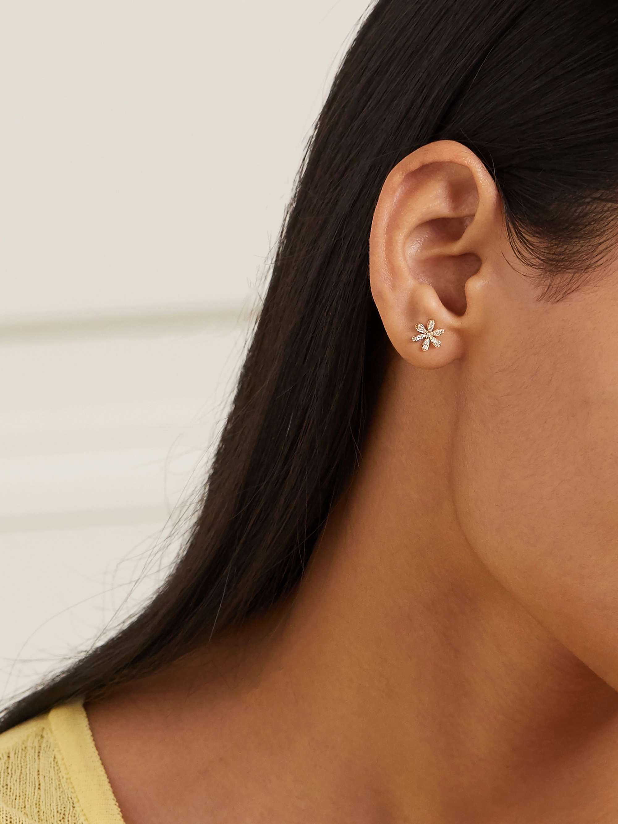 SYDNEY EVAN Baby Daisy 14-karat gold diamond earrings
