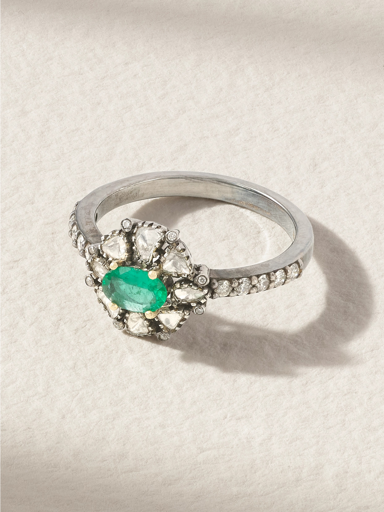 Amrapali London - 18-karat Gold, Diamond And Emerald Ring - 7