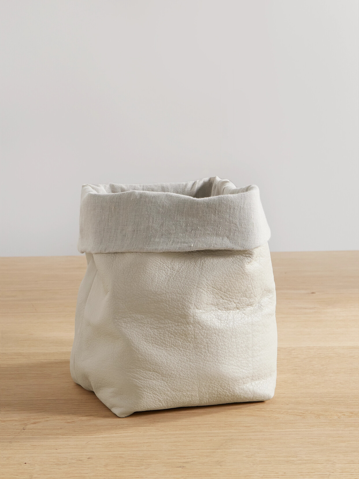 Brunello Cucinelli Leather Bread Basket In Neutrals
