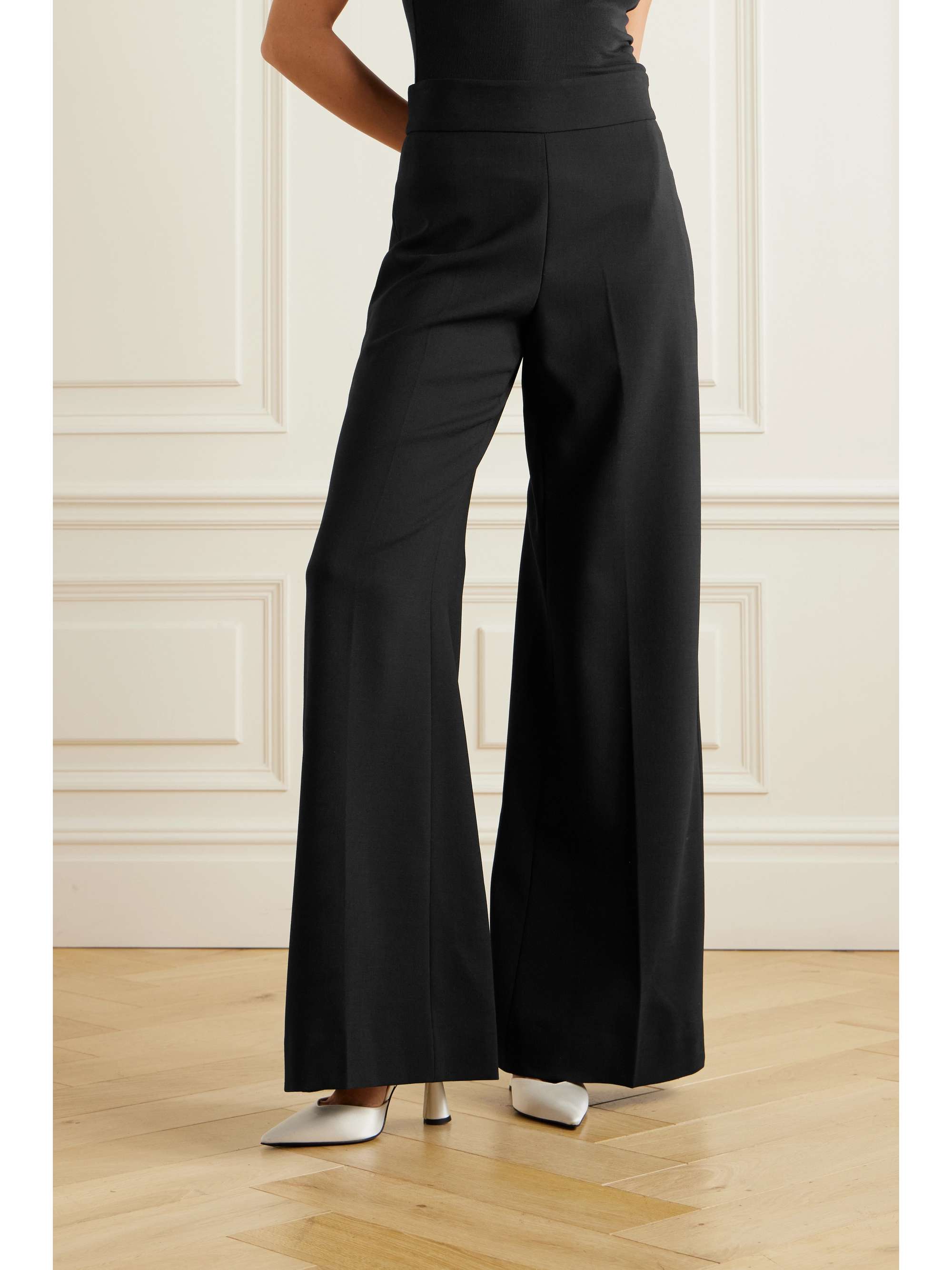 CAROLINA HERRERA 