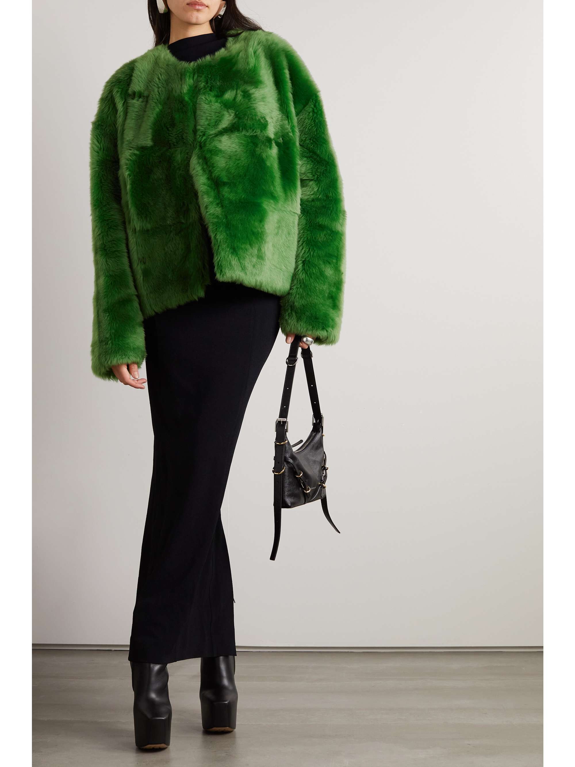 PETAR PETROV Jacke aus Faux Fur