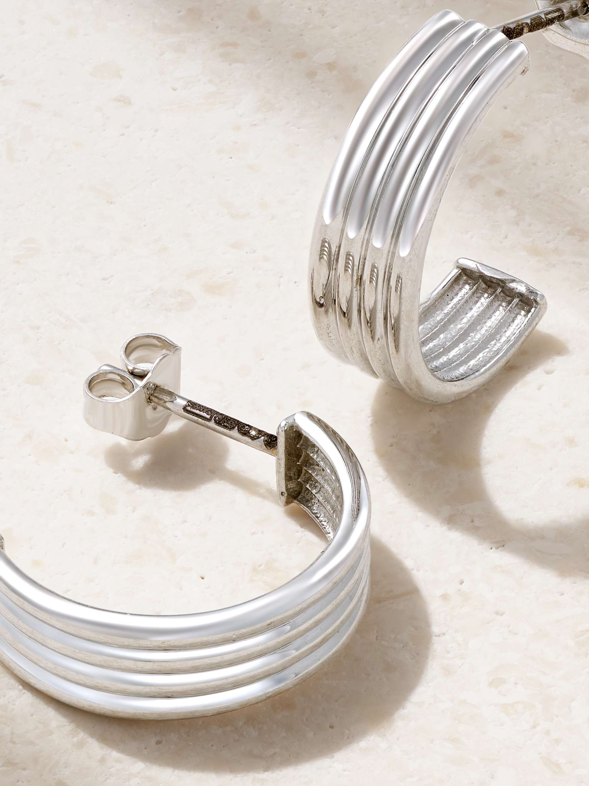 STONE AND STRAND 