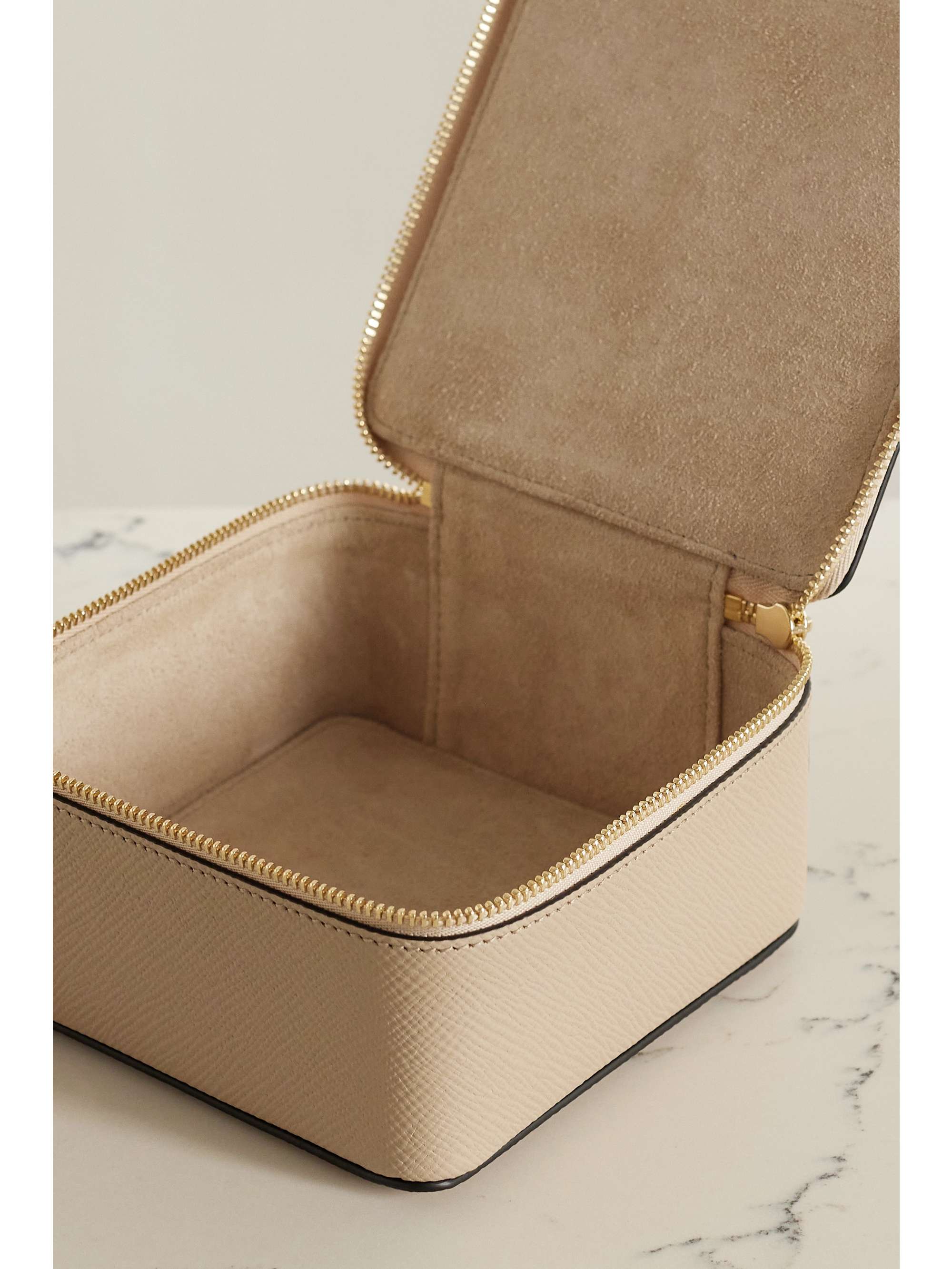 SMYTHSON 