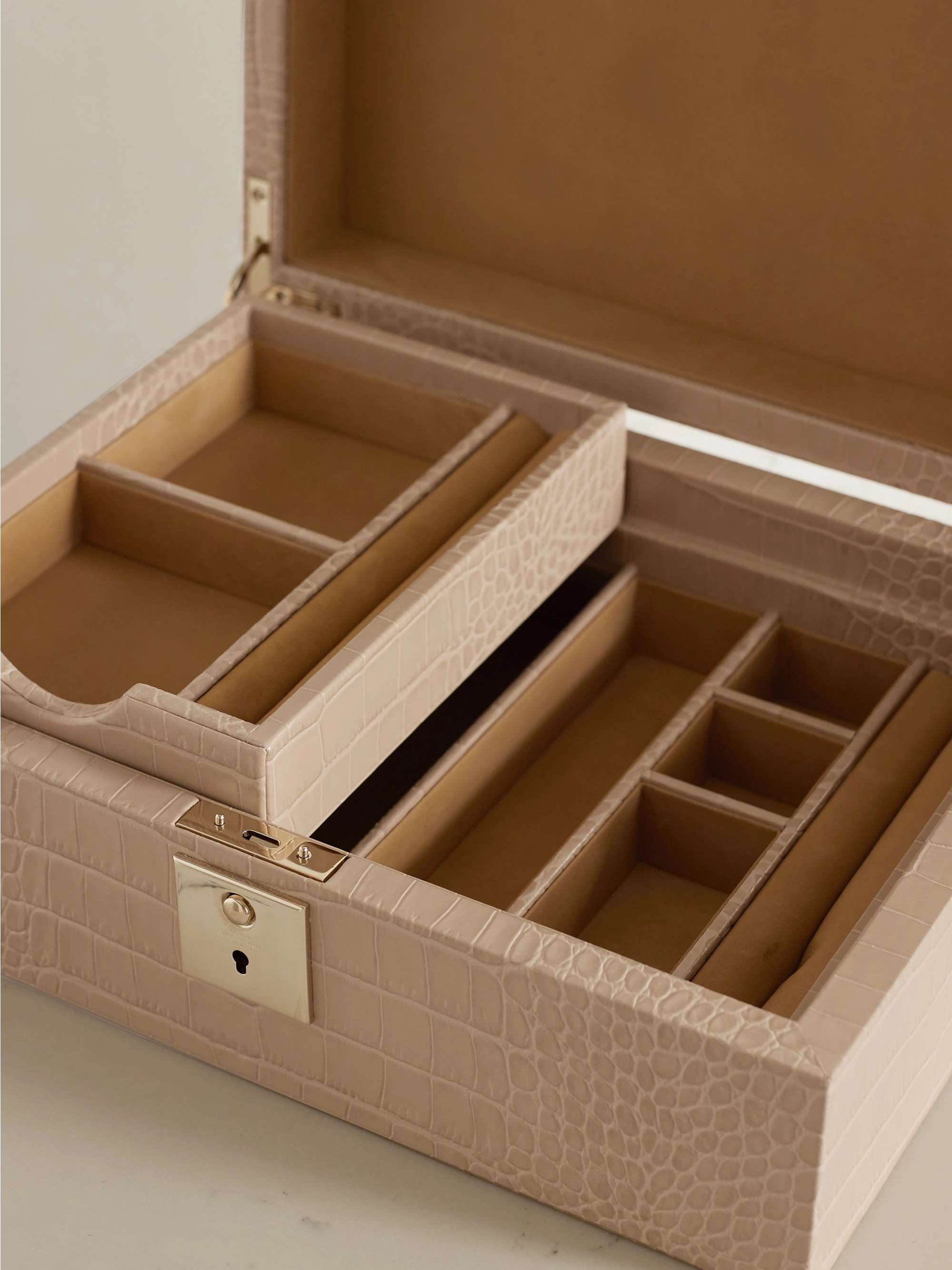 SMYTHSON 