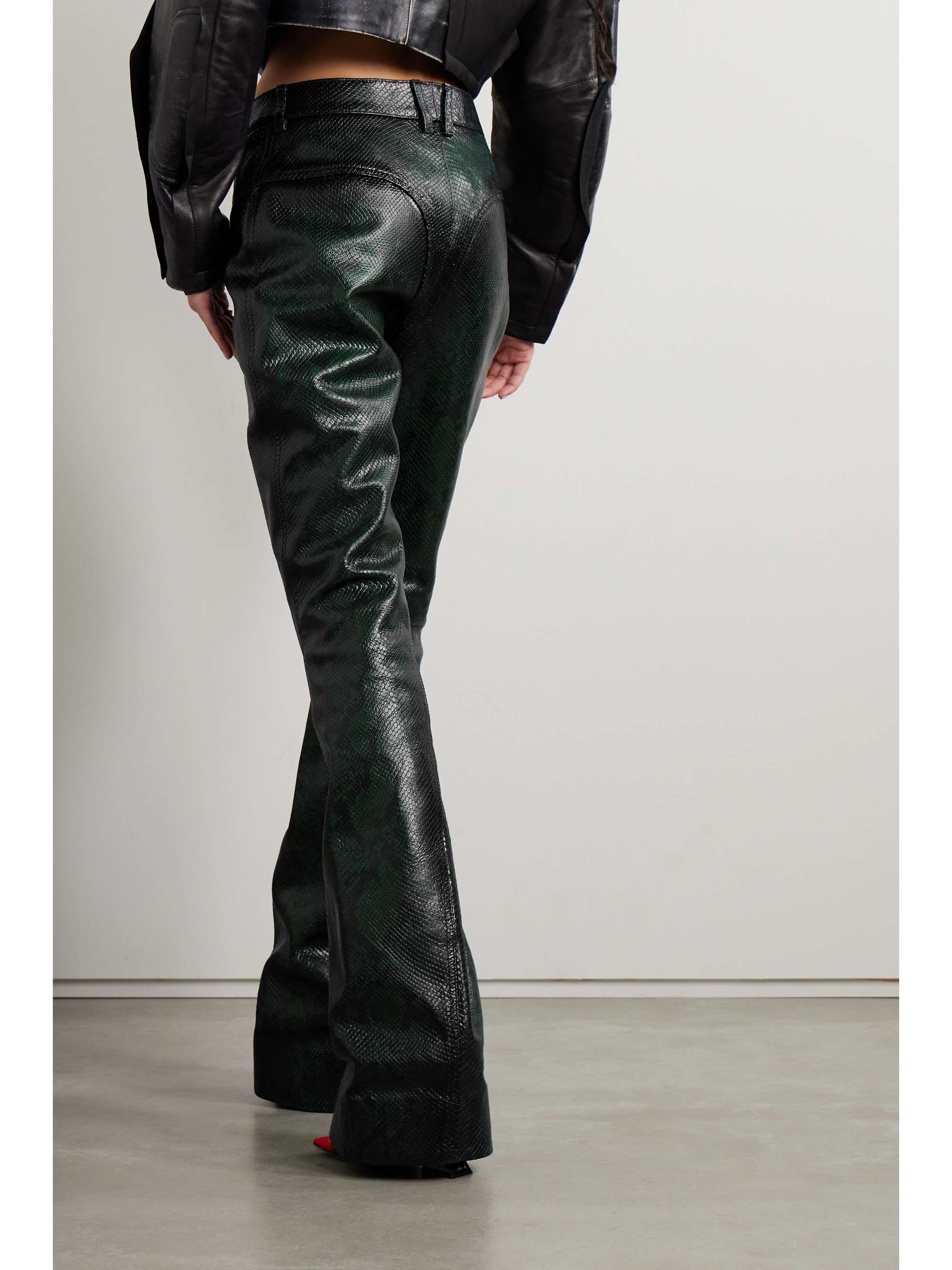 MUGLER 