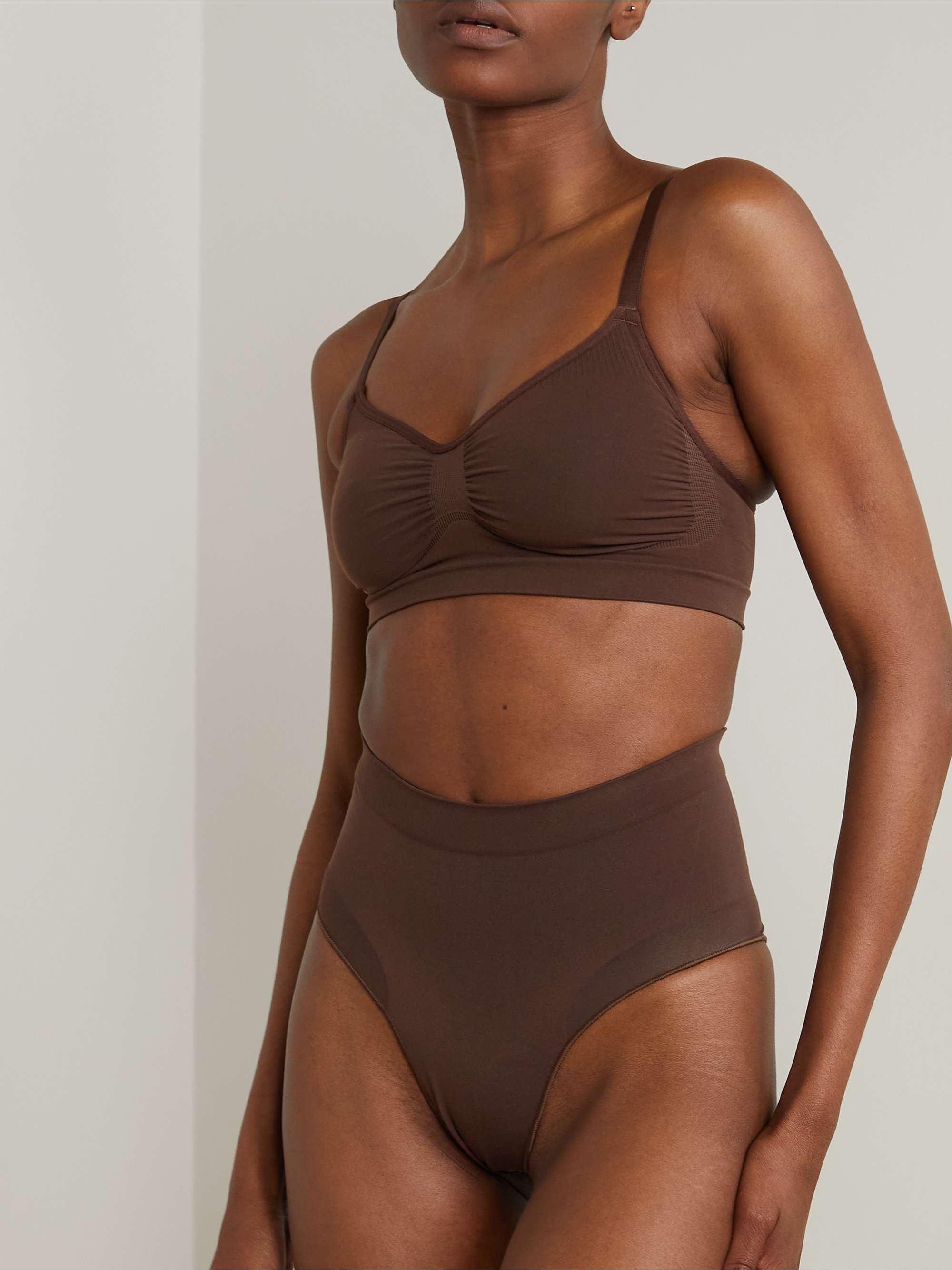 SKIMS Seamless Sculpt Mid Waist Brief - Cocoa