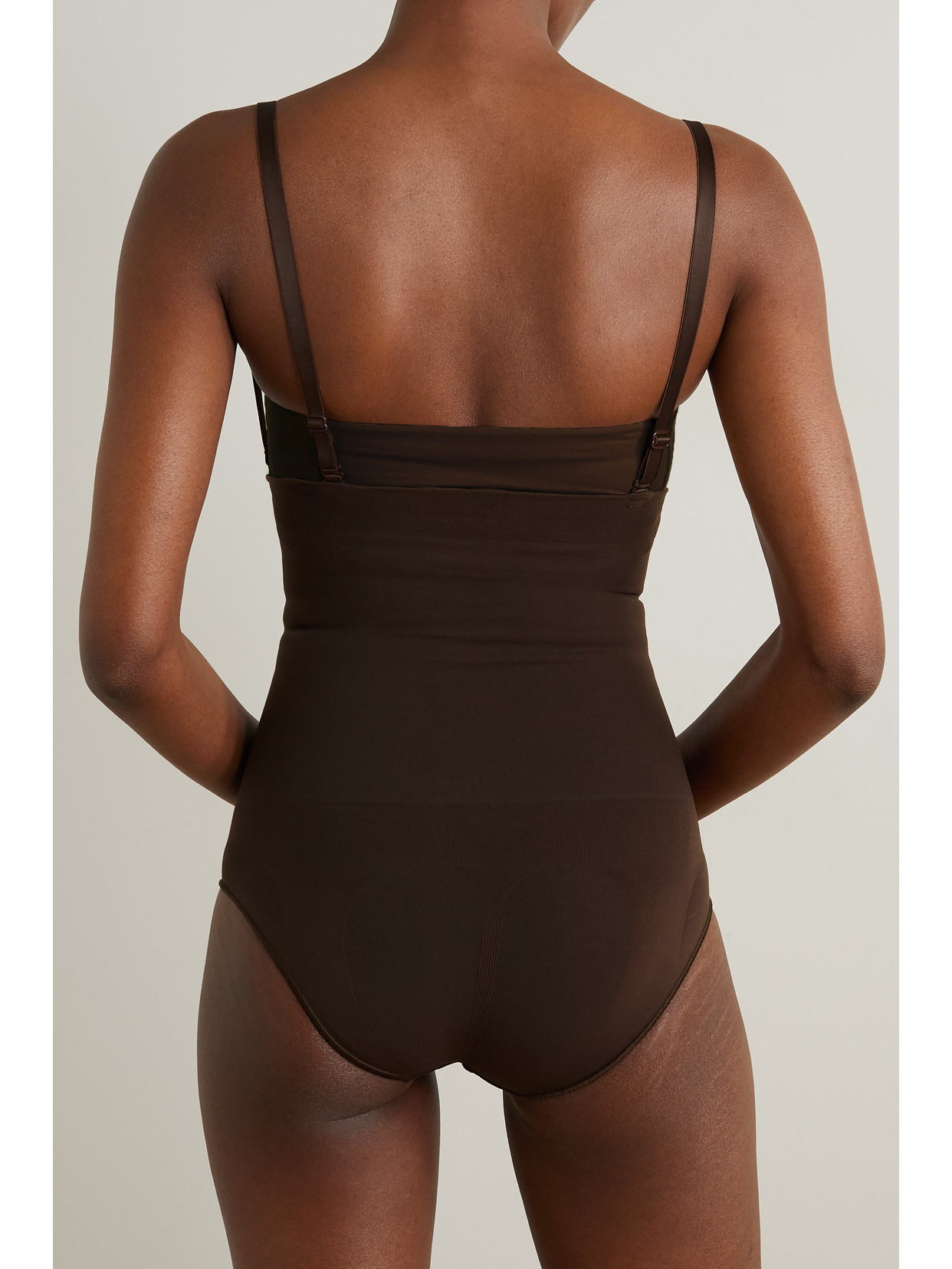 Skims Core Control Briefs In Brown
