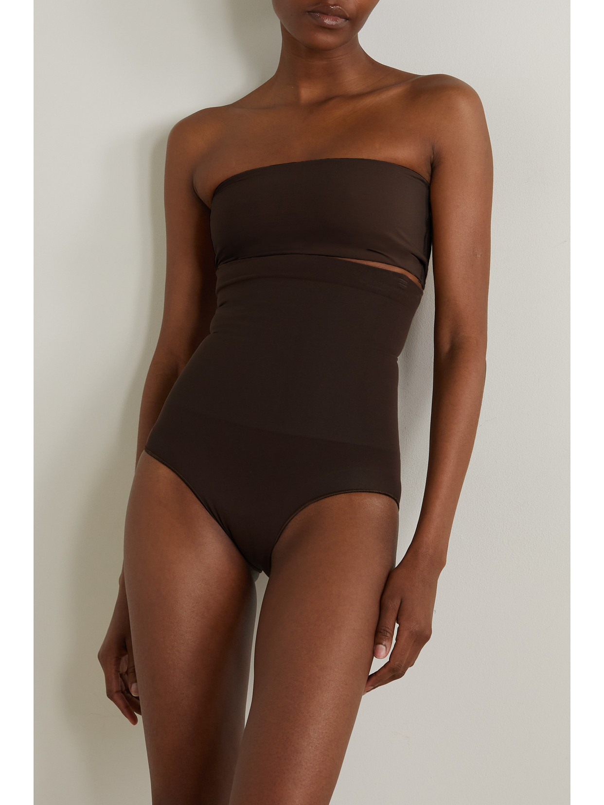 Skims Core Control Briefs In Brown