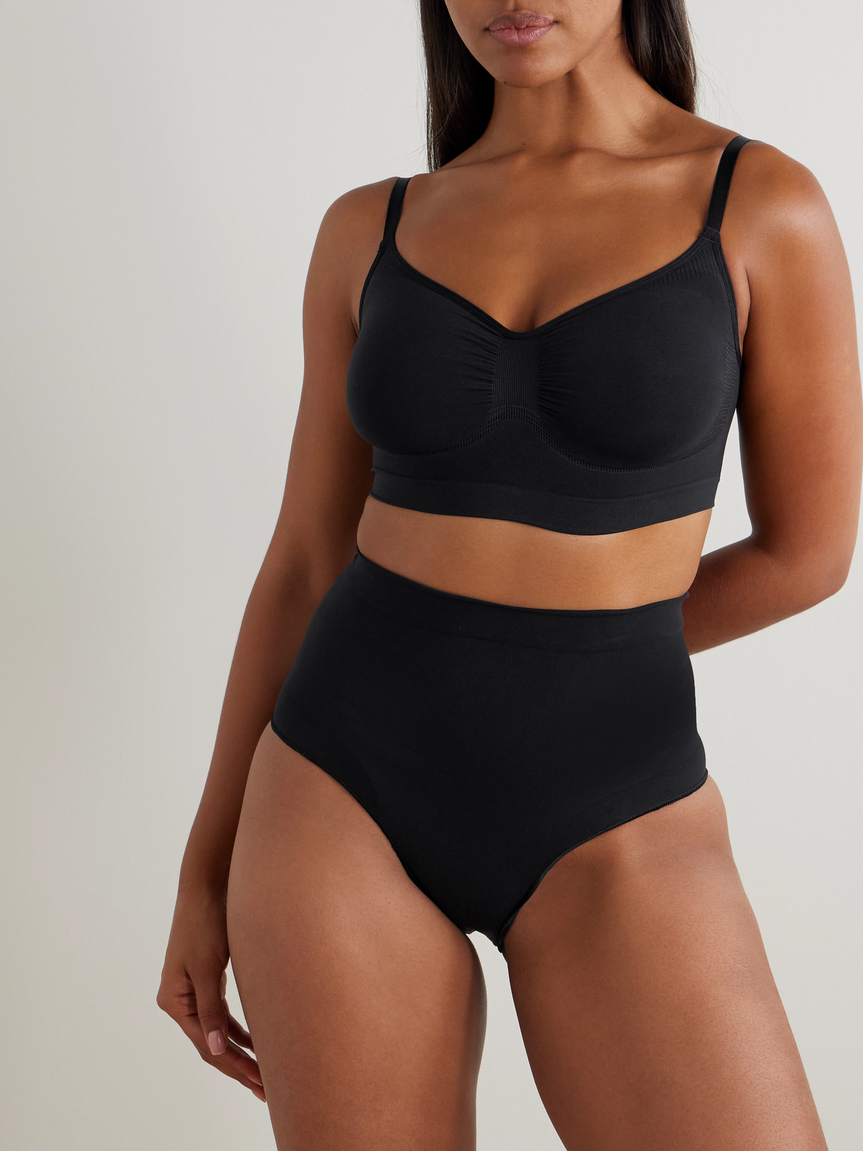 Skims 'seamless Sculpt' Sculpting Bralette In Black