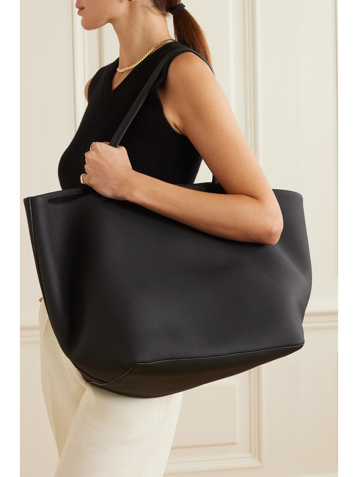 The Row Park Xl Textured-leather Tote In Black