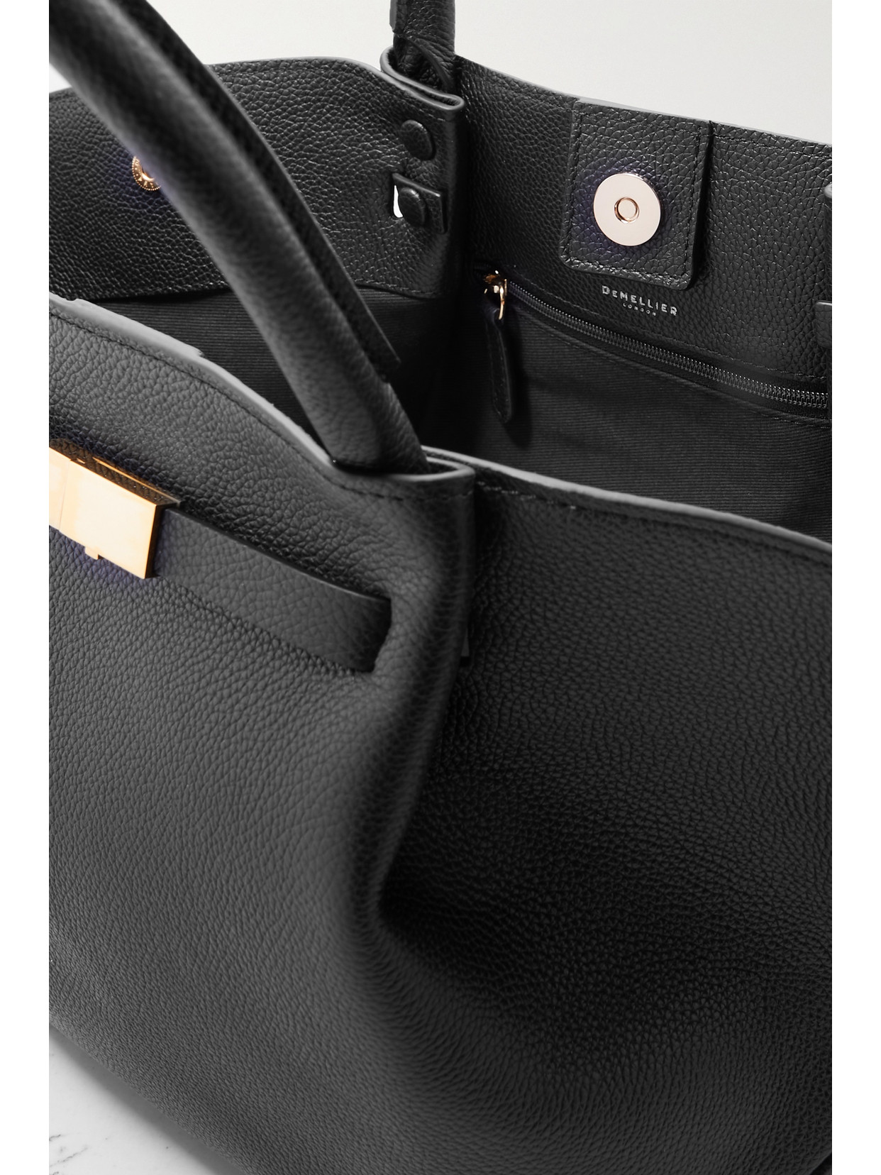 Demellier New York Medium Leather Tote Bag In Black