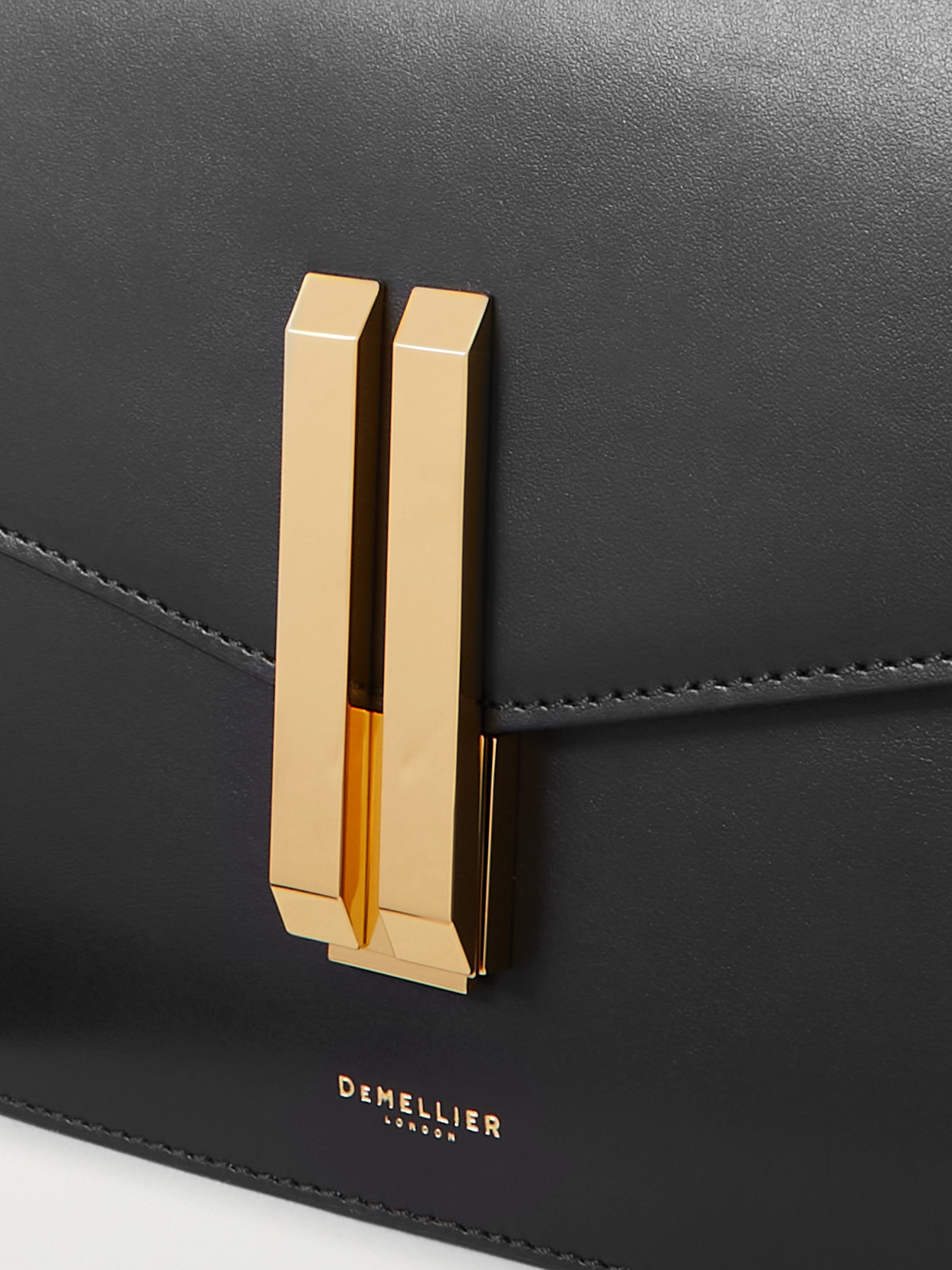 The Vancouver Shoulder Bag