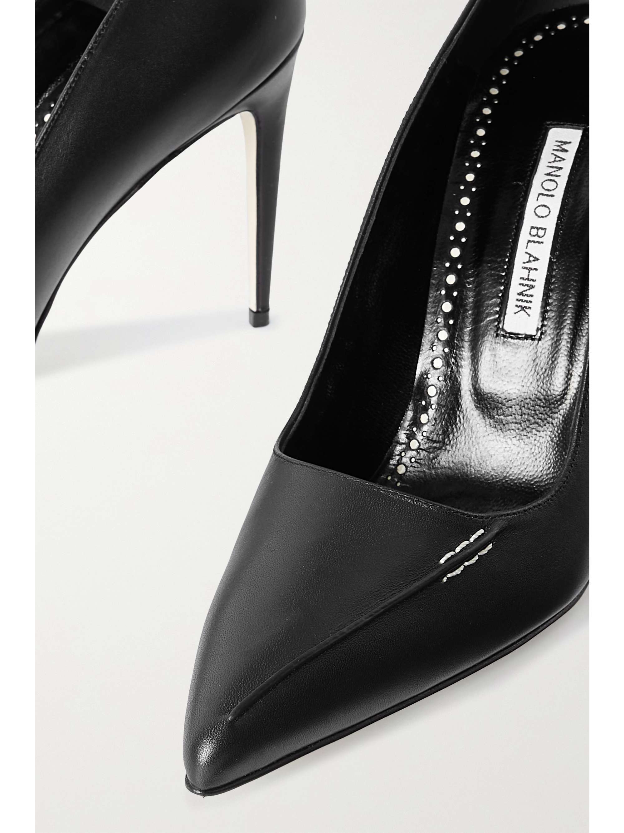 MANOLO BLAHNIK 