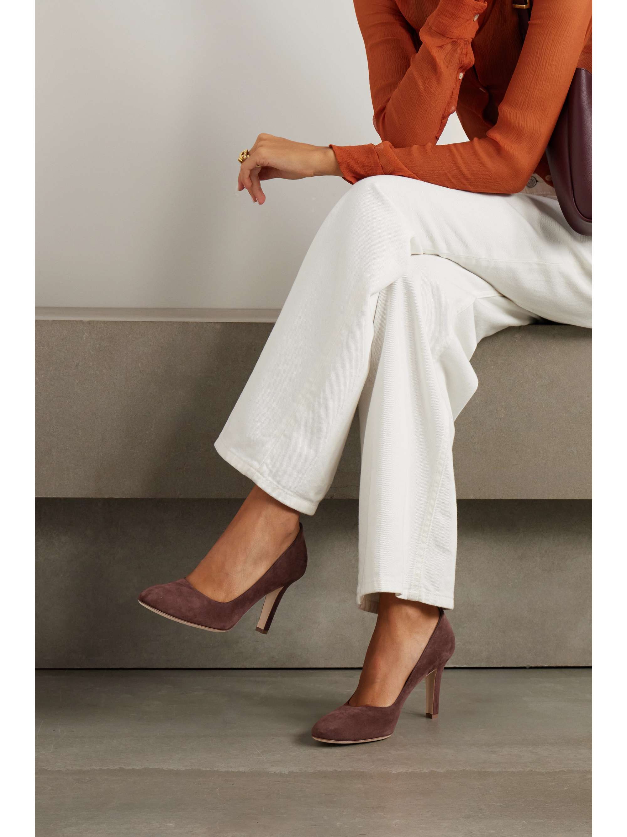 Brown best sale suede pumps