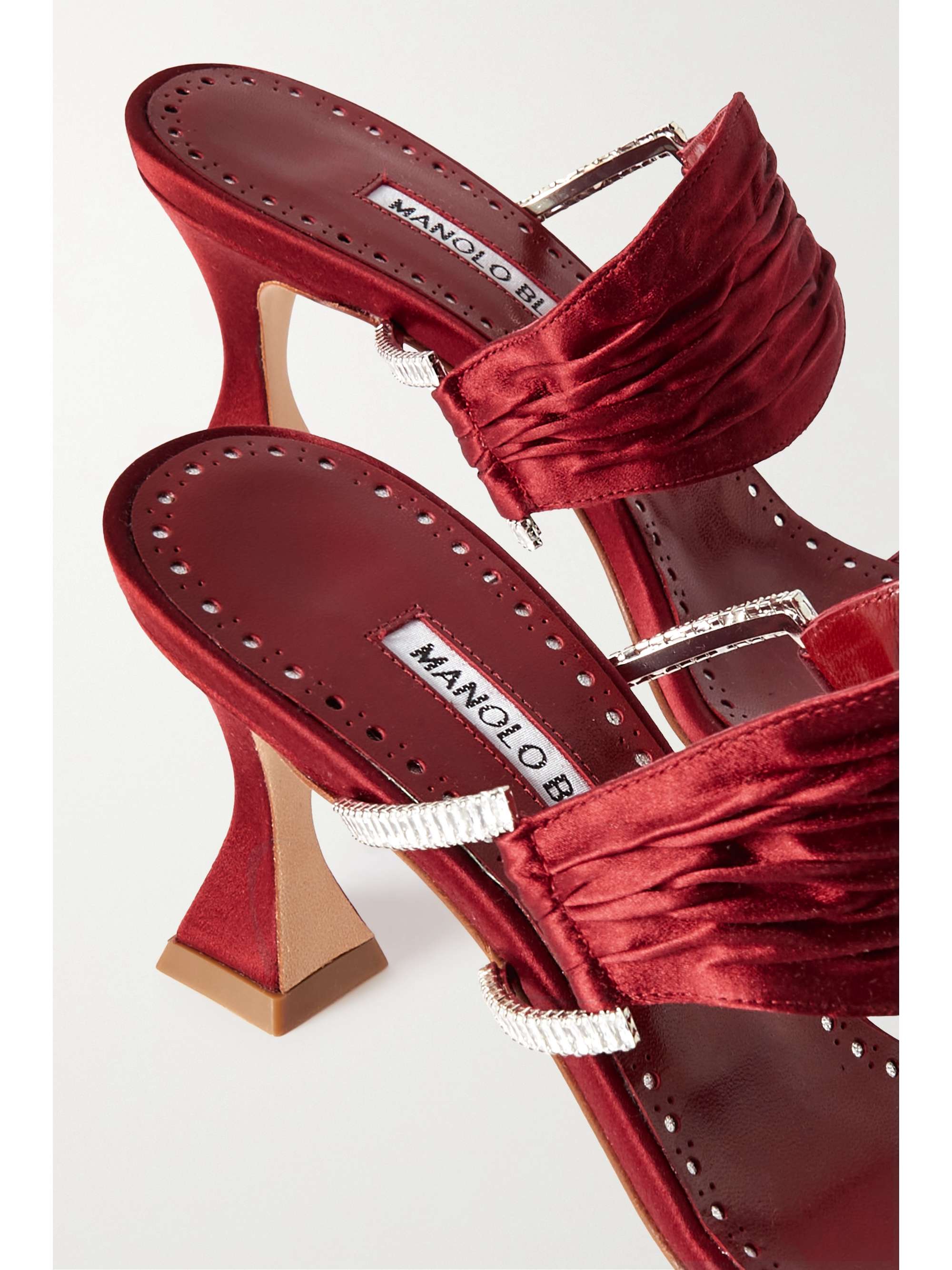 MANOLO BLAHNIK 