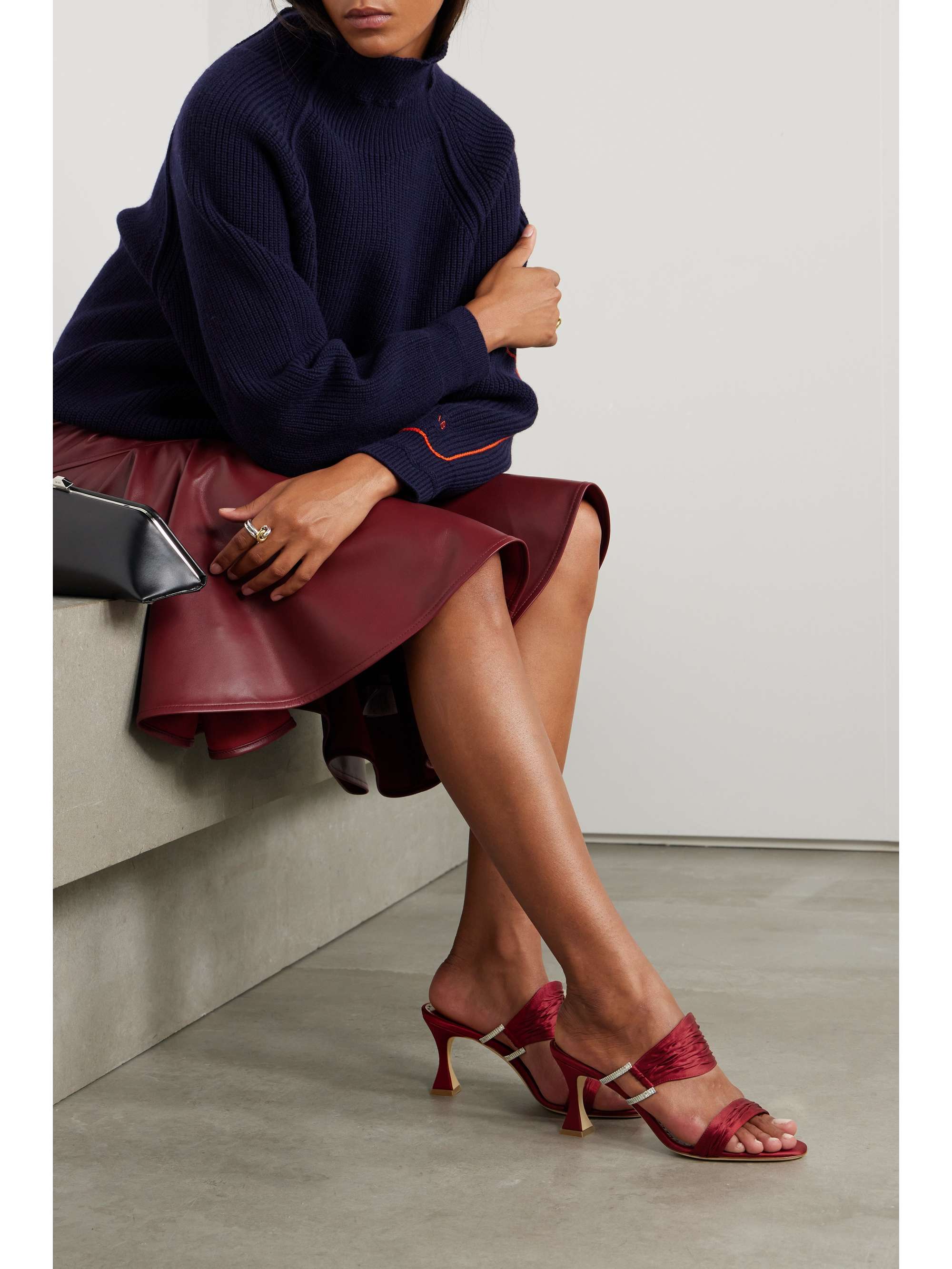 MANOLO BLAHNIK 