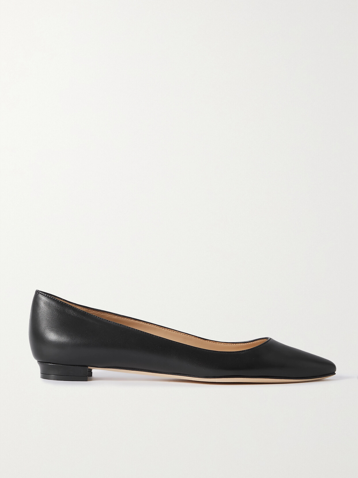 Shop Manolo Blahnik Bb 10 Leather Point-toe Flats In Black