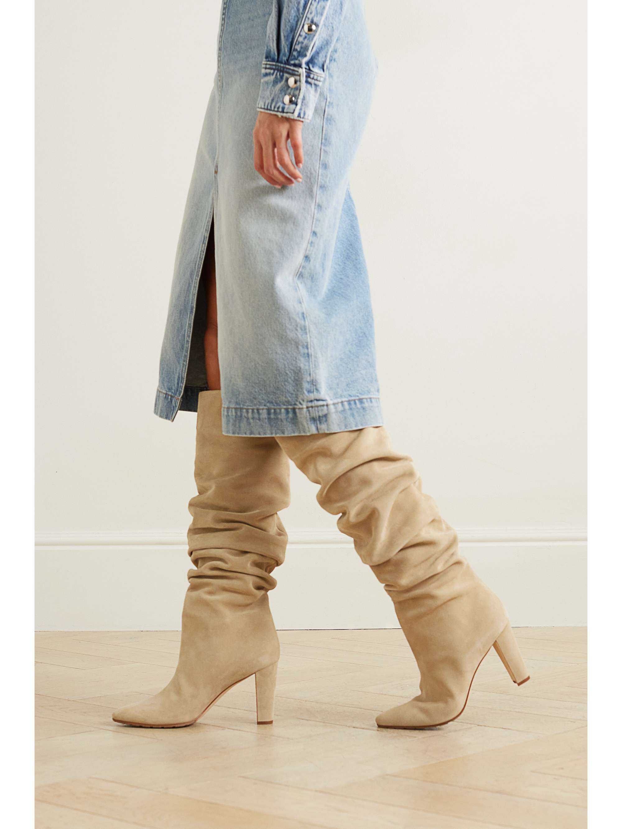 MANOLO BLAHNIK Calassohi 90 suede knee boots