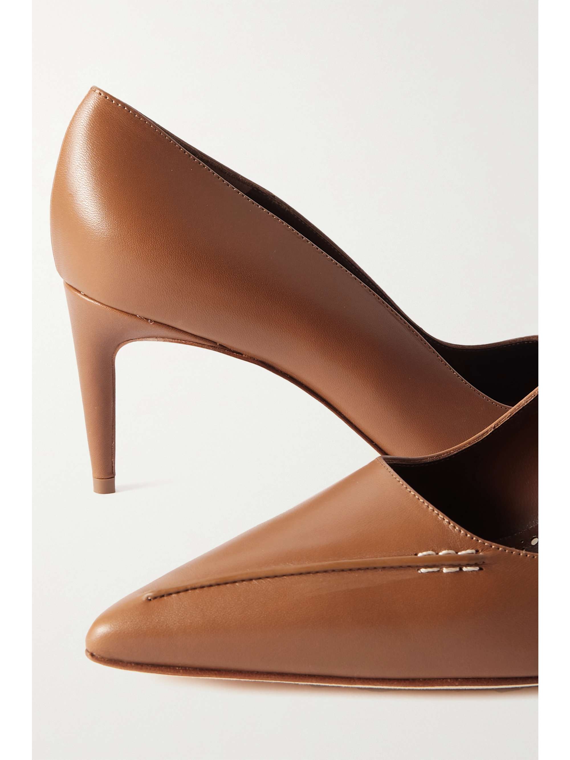 MANOLO BLAHNIK 